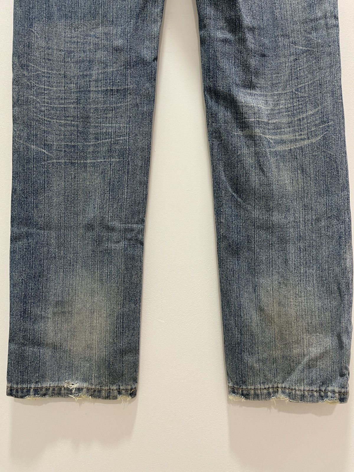 Japanese Brand JAPANESE CARAVACH SCRIBBLE MOTIVE DISTRESSED DENIM JEANS Size US 32 / EU 48 - 14 Thumbnail
