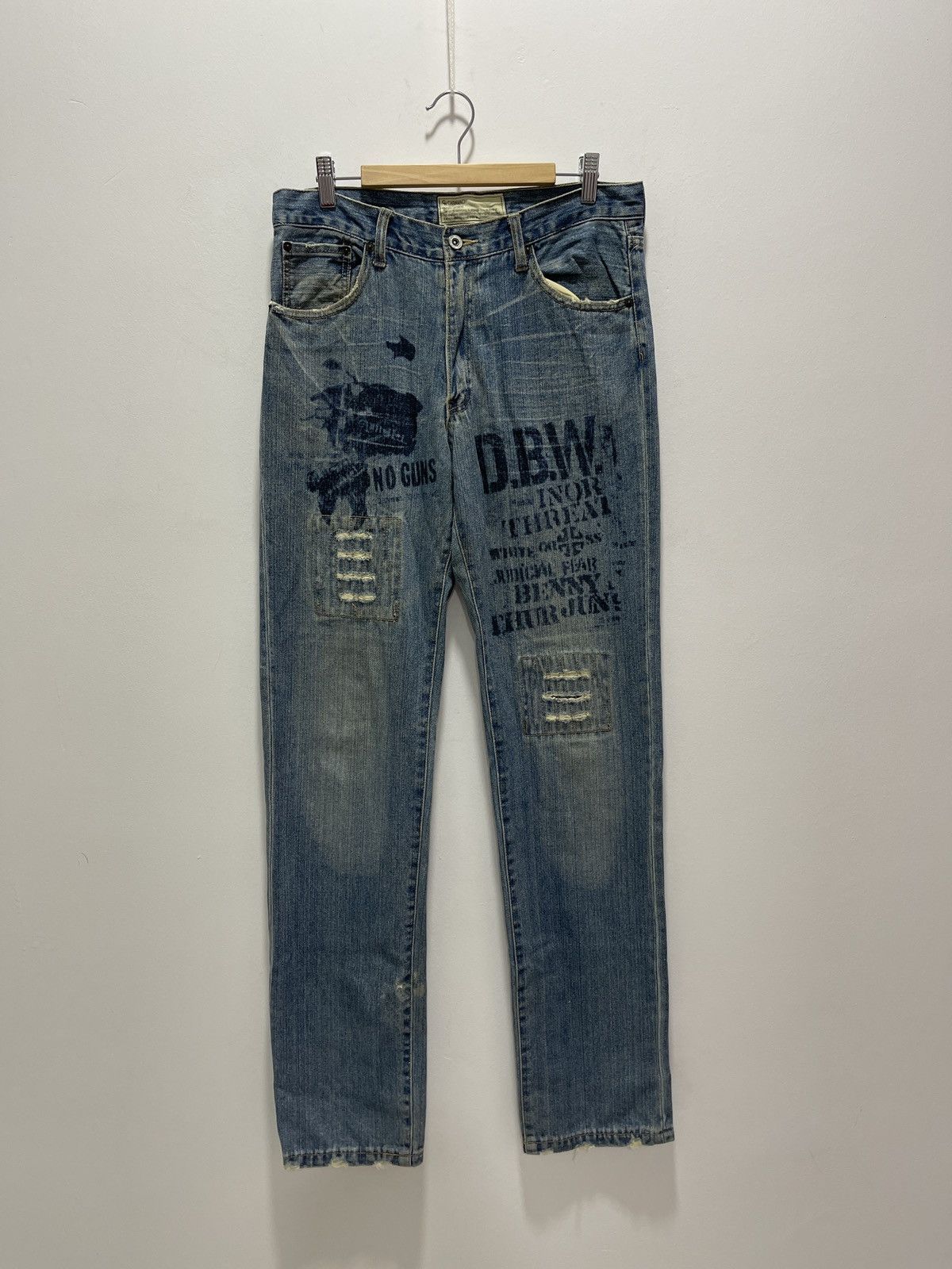 Japanese Brand JAPANESE CARAVACH SCRIBBLE MOTIVE DISTRESSED DENIM JEANS Size US 32 / EU 48 - 2 Thumbnail