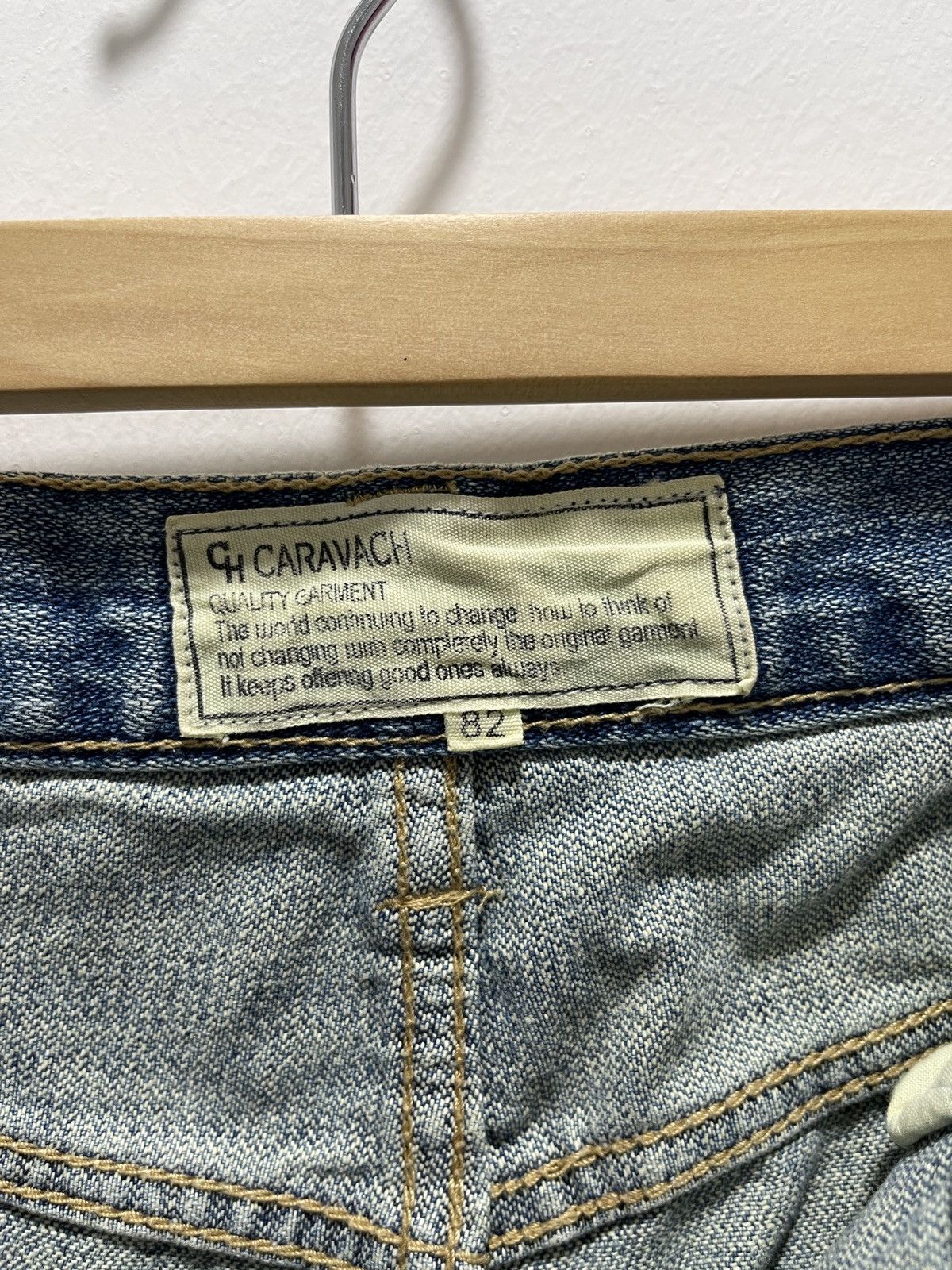 Japanese Brand JAPANESE CARAVACH SCRIBBLE MOTIVE DISTRESSED DENIM JEANS Size US 32 / EU 48 - 16 Thumbnail