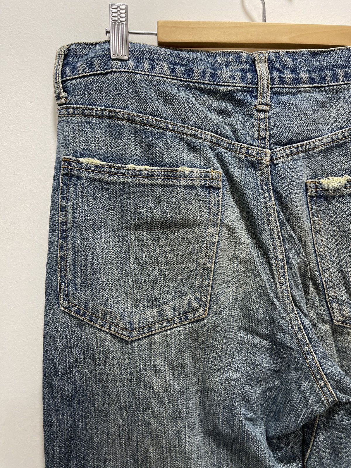 Japanese Brand JAPANESE CARAVACH SCRIBBLE MOTIVE DISTRESSED DENIM JEANS Size US 32 / EU 48 - 12 Thumbnail