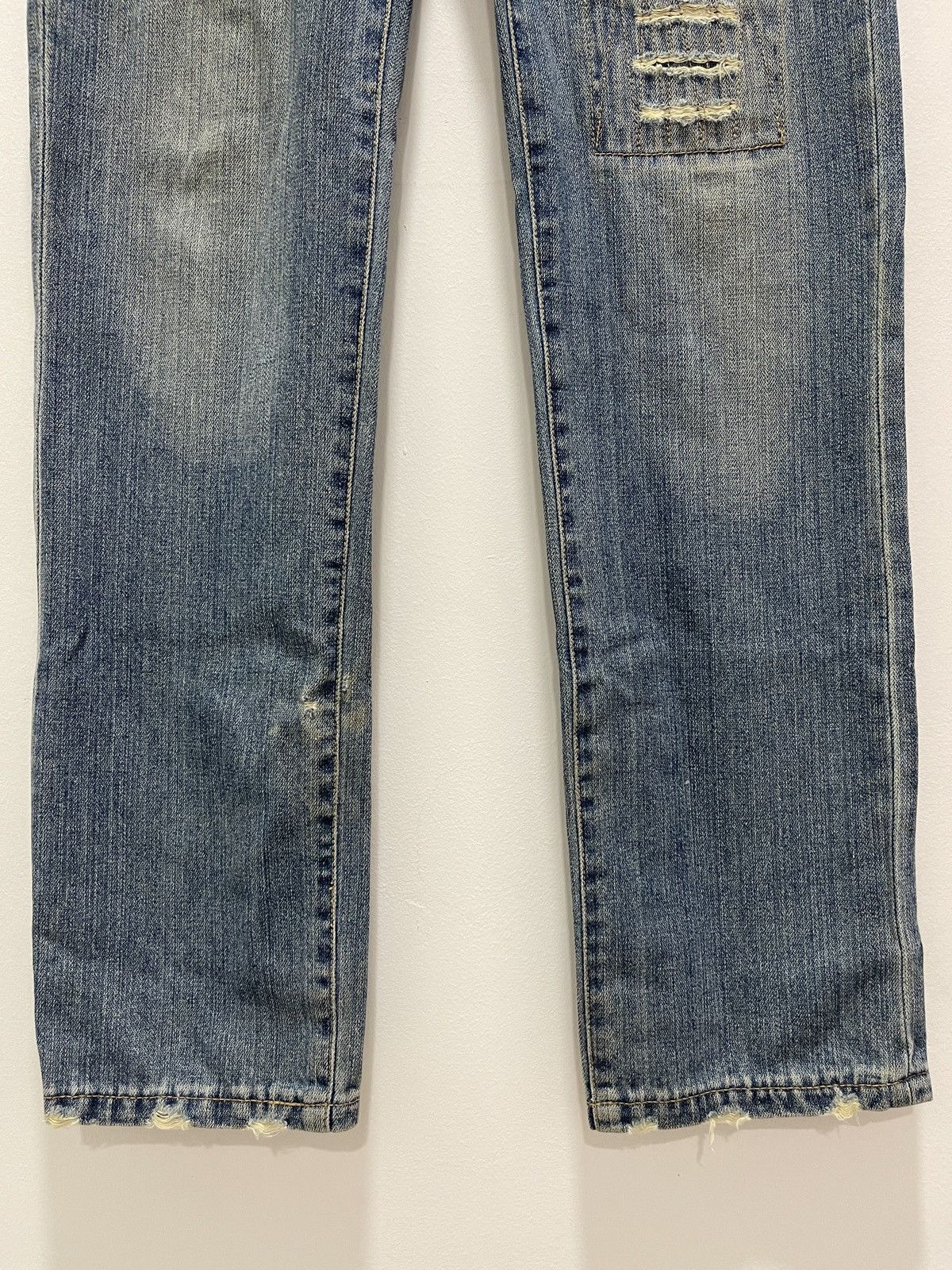 Japanese Brand JAPANESE CARAVACH SCRIBBLE MOTIVE DISTRESSED DENIM JEANS Size US 32 / EU 48 - 6 Thumbnail