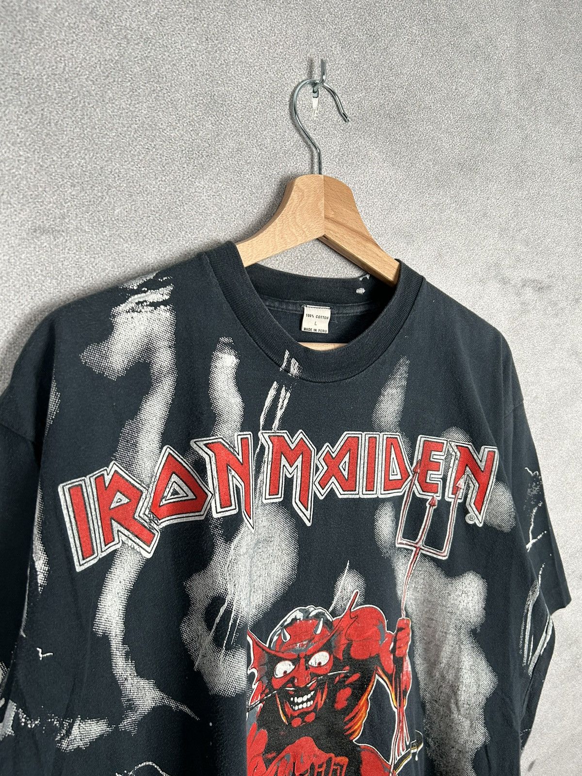Band Tees Vintage Iron Maiden Overprint 1992 Mega Rare AOP 90s Metal Size US L / EU 52-54 / 3 - 14 Thumbnail