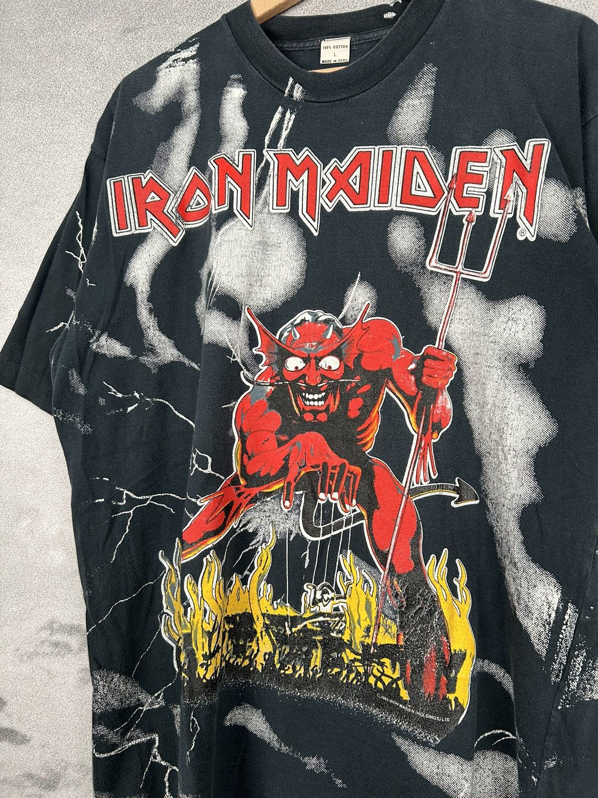 Band Tees Vintage Iron Maiden Overprint 1992 Mega Rare AOP 90s Metal Size US L / EU 52-54 / 3 - 4 Thumbnail