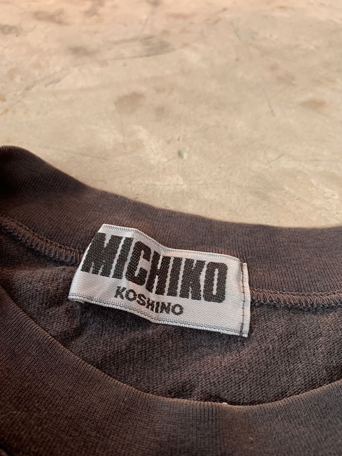 Michiko Koshino London Vintage Sun Faded Black Michiko London Single Stich Tshirt Size US M / EU 48-50 / 2 - 2 Thumbnail