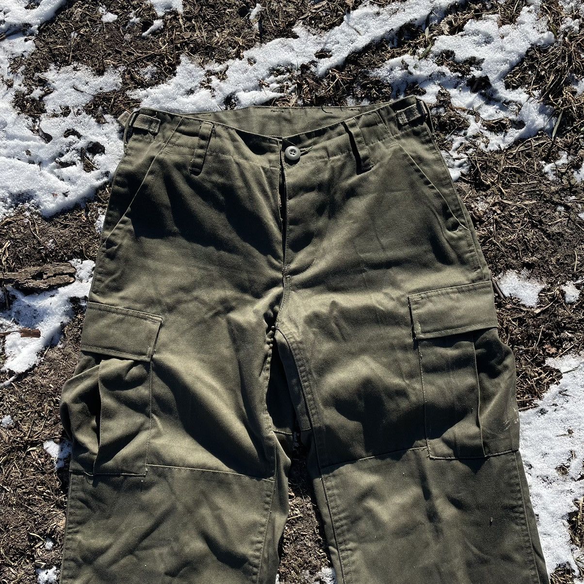 Vintage Vintage 90s Baggy Cargo Pants Olive Green Streetwear Y2K 30 Size US 30 / EU 46 - 4 Thumbnail