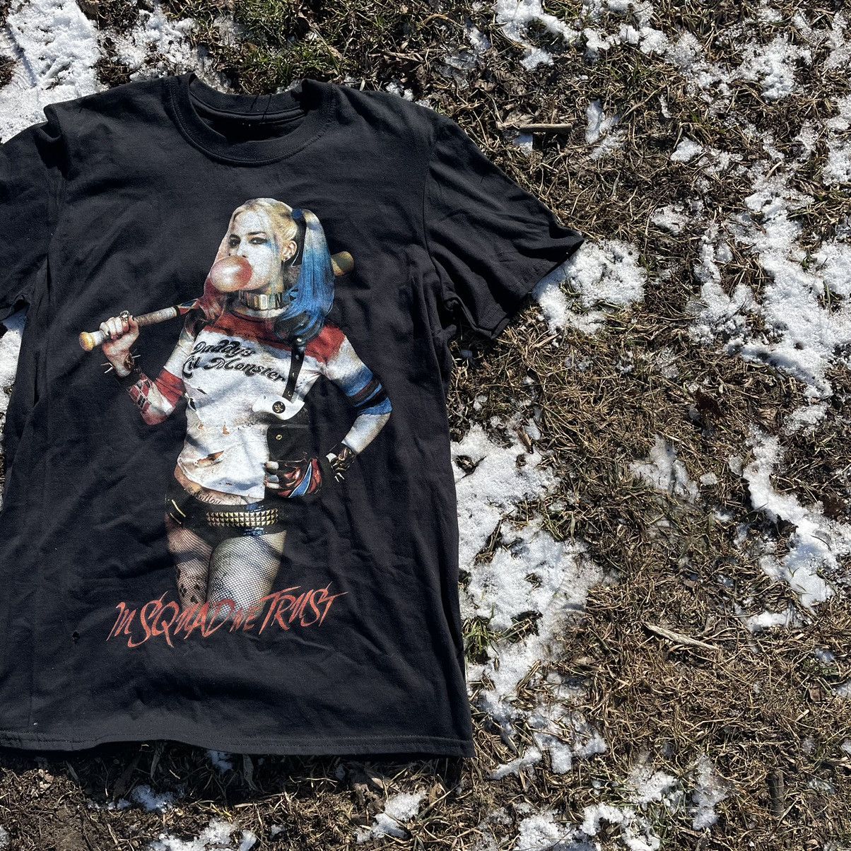 Band Tees Vintage Y2K Tee 90s Sexy Queen Face Band Rock M Size US M / EU 48-50 / 2 - 3 Thumbnail