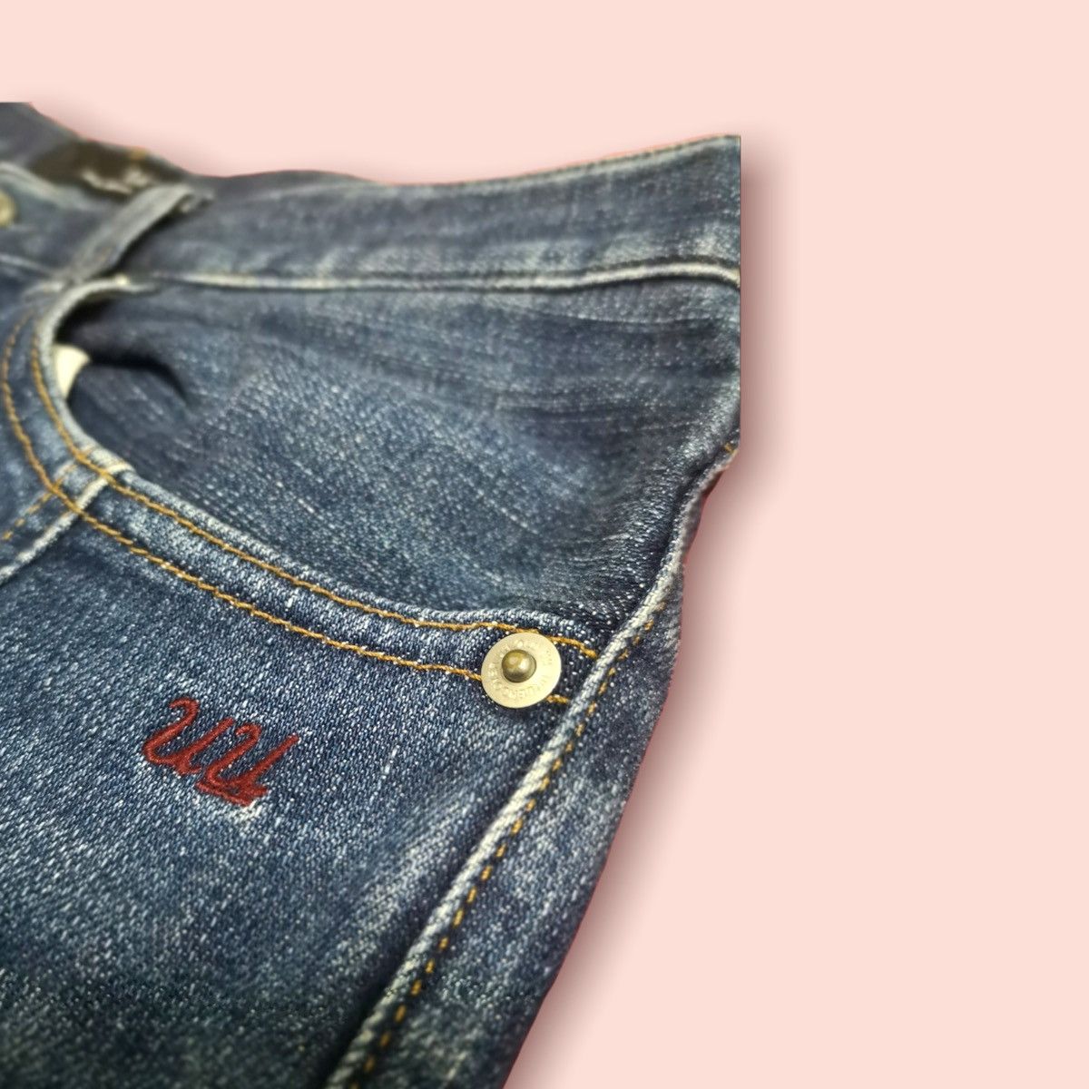 Japanese Brand × Undercover × Uniqlo 🔥BINDING NOW🔥 RARE UNDERCOVER X UNIQLO JEANS Size US 29 - 17 Thumbnail