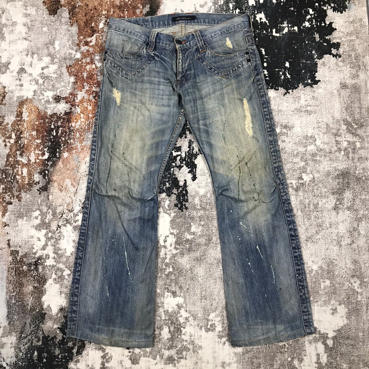 image of Avant Garde x Vintage Japanese Flare Roottree Dirty Distressed Jeans in Blue, Women's (Size 33)