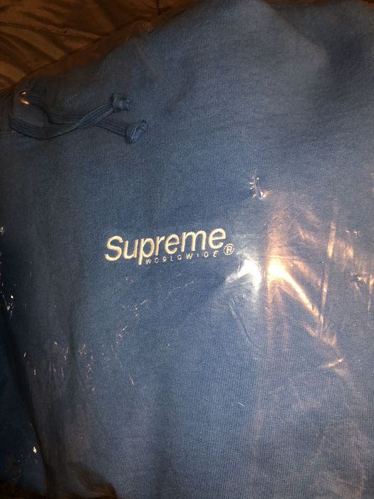 Supreme Supreme Worldwide Hooded Sweatshirt | Grailed