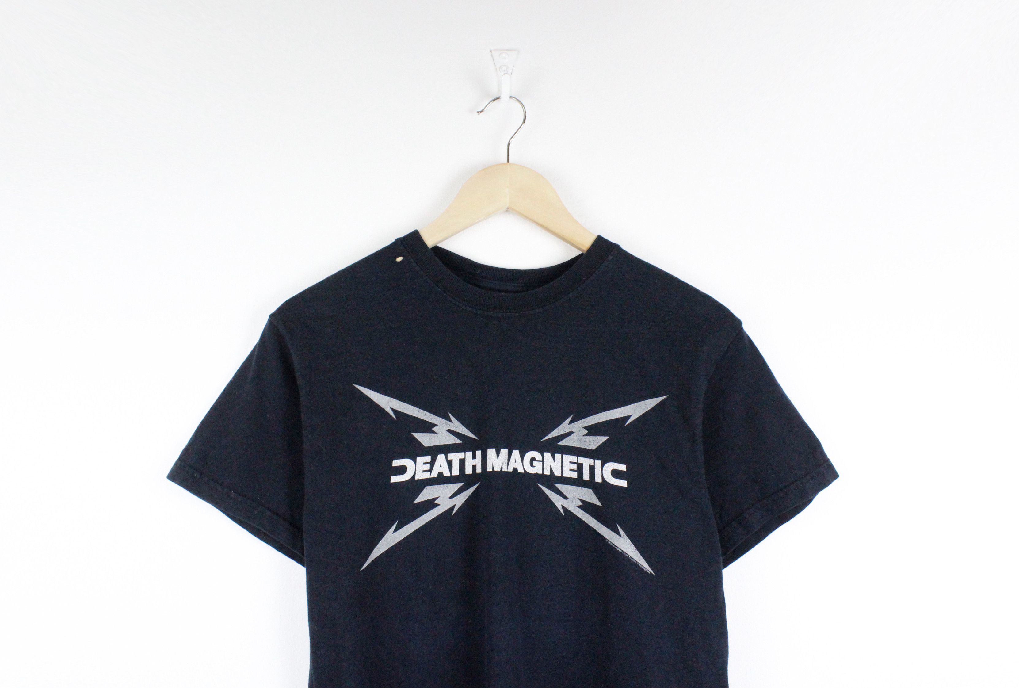Band Tees × Metallica × Vintage Vintage Metallica 2008 Death Magnetic Graphic Tee T-shirt Size US S / EU 44-46 / 1 - 2 Thumbnail