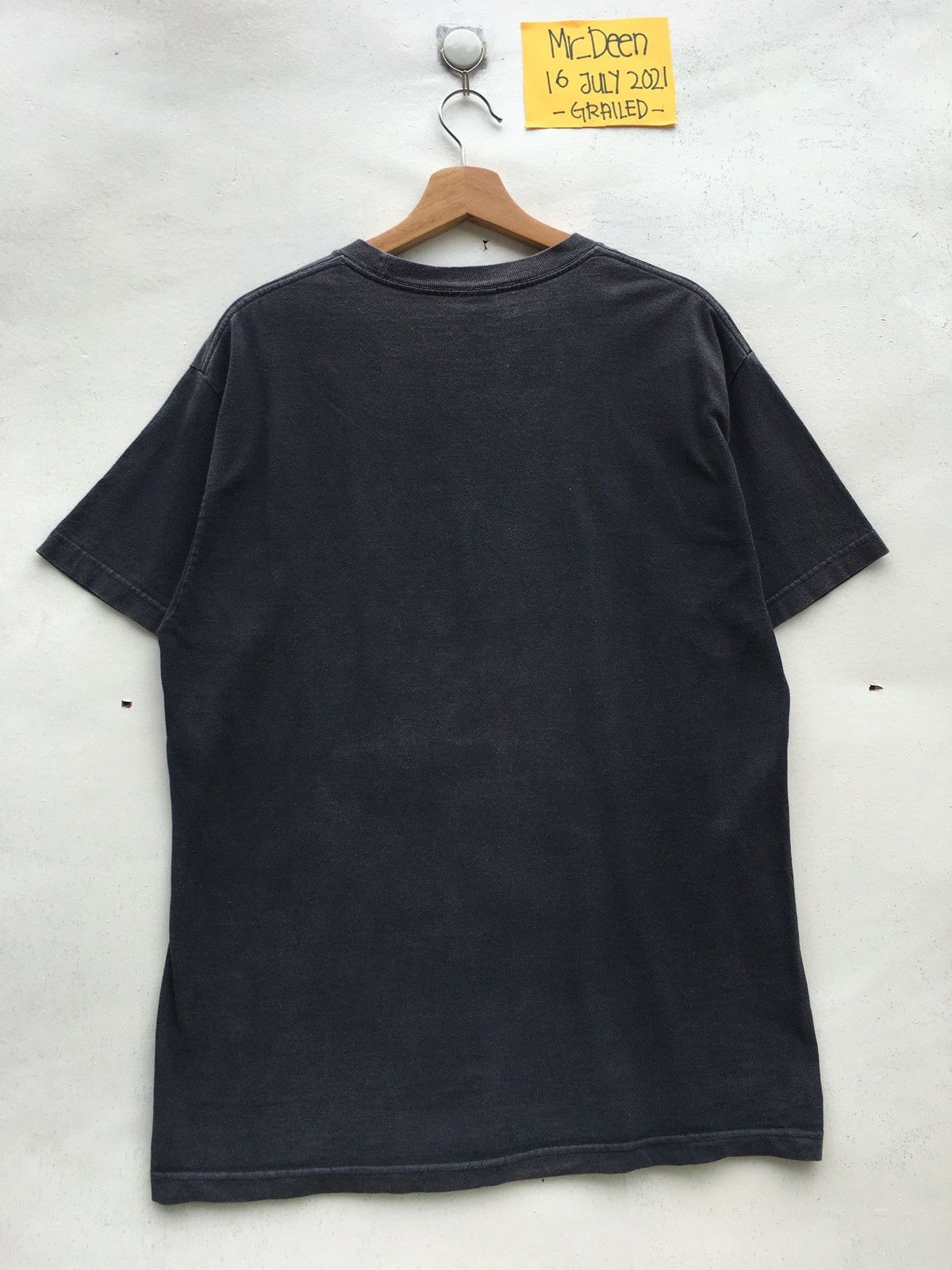 Band Tees Vintage 2005 Montley Crue SIN Fan Club Tour Tee Size US M / EU 48-50 / 2 - 12 Thumbnail