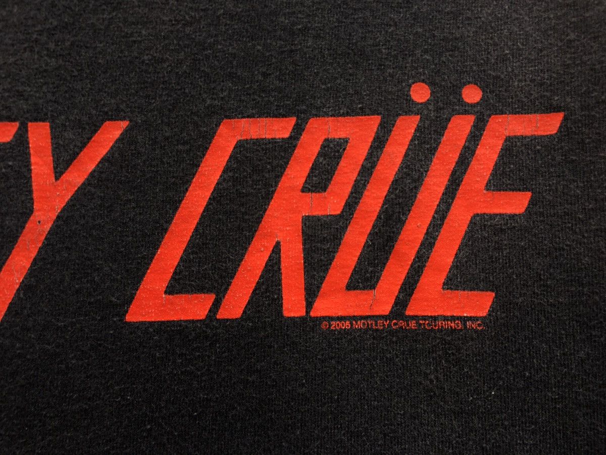 Band Tees Vintage 2005 Montley Crue SIN Fan Club Tour Tee Size US M / EU 48-50 / 2 - 7 Thumbnail