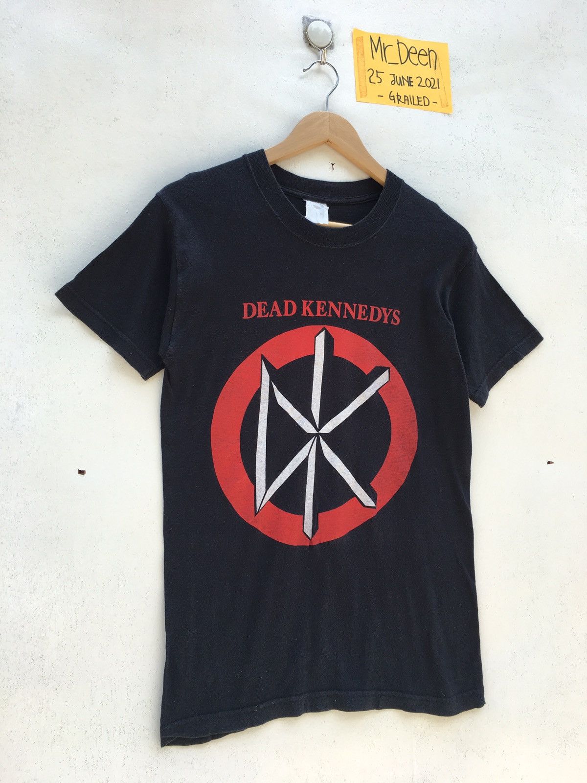 Band Tees Vintage 90’s Dead Kennedy’s Punk Rock Band T shirt Size US S / EU 44-46 / 1 - 2 Thumbnail