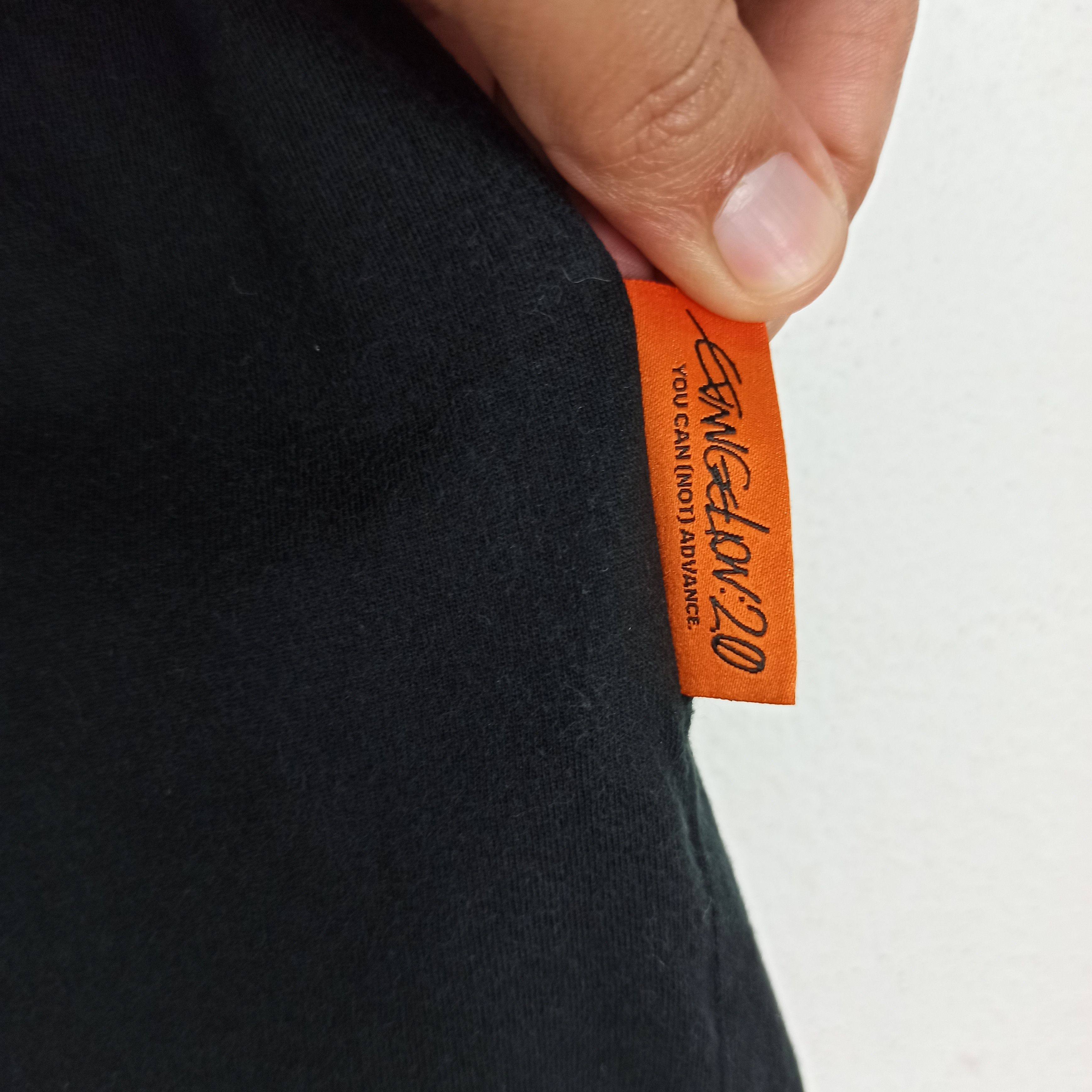 Anime 🔥 Anime Neon Genesis Evangelion X Uniqlo Tshirt Size US L / EU 52-54 / 3 - 3 Thumbnail