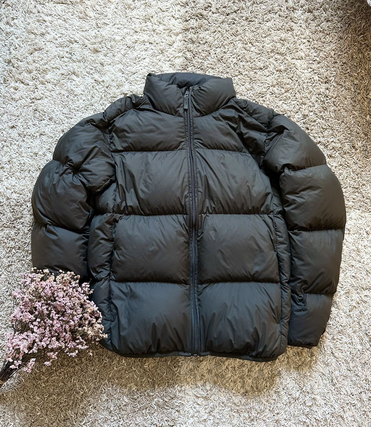 image of Undercover X Uniqlo Puffer Down Nylon Jacket in Graphite Grey, Men's (Size Large)