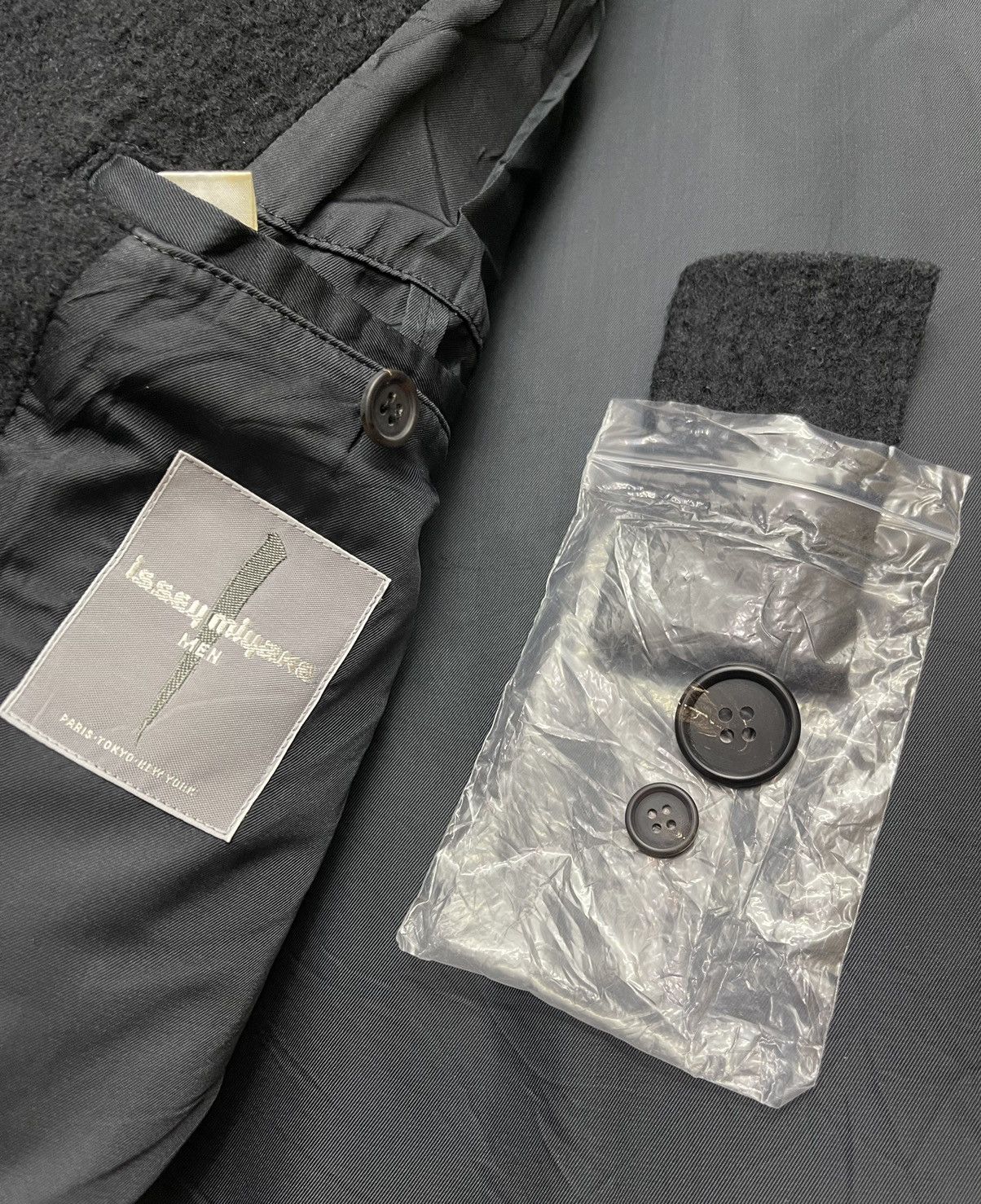 Issey Miyake 80s Issey Miyake Men Double Breasted Jacket Size US M / EU 48-50 / 2 - 6 Thumbnail