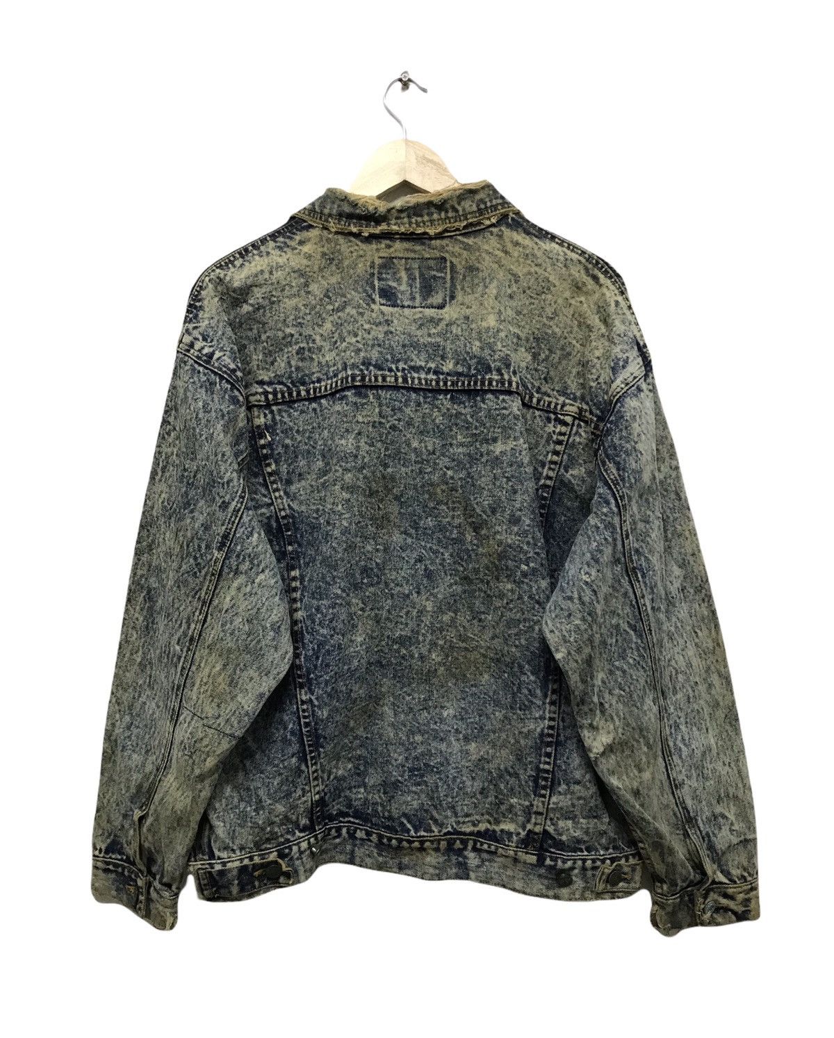 Japanese Brand Vintage Dog Cigar Distressed Denim Jackets Size US L / EU 52-54 / 3 - 2 Thumbnail