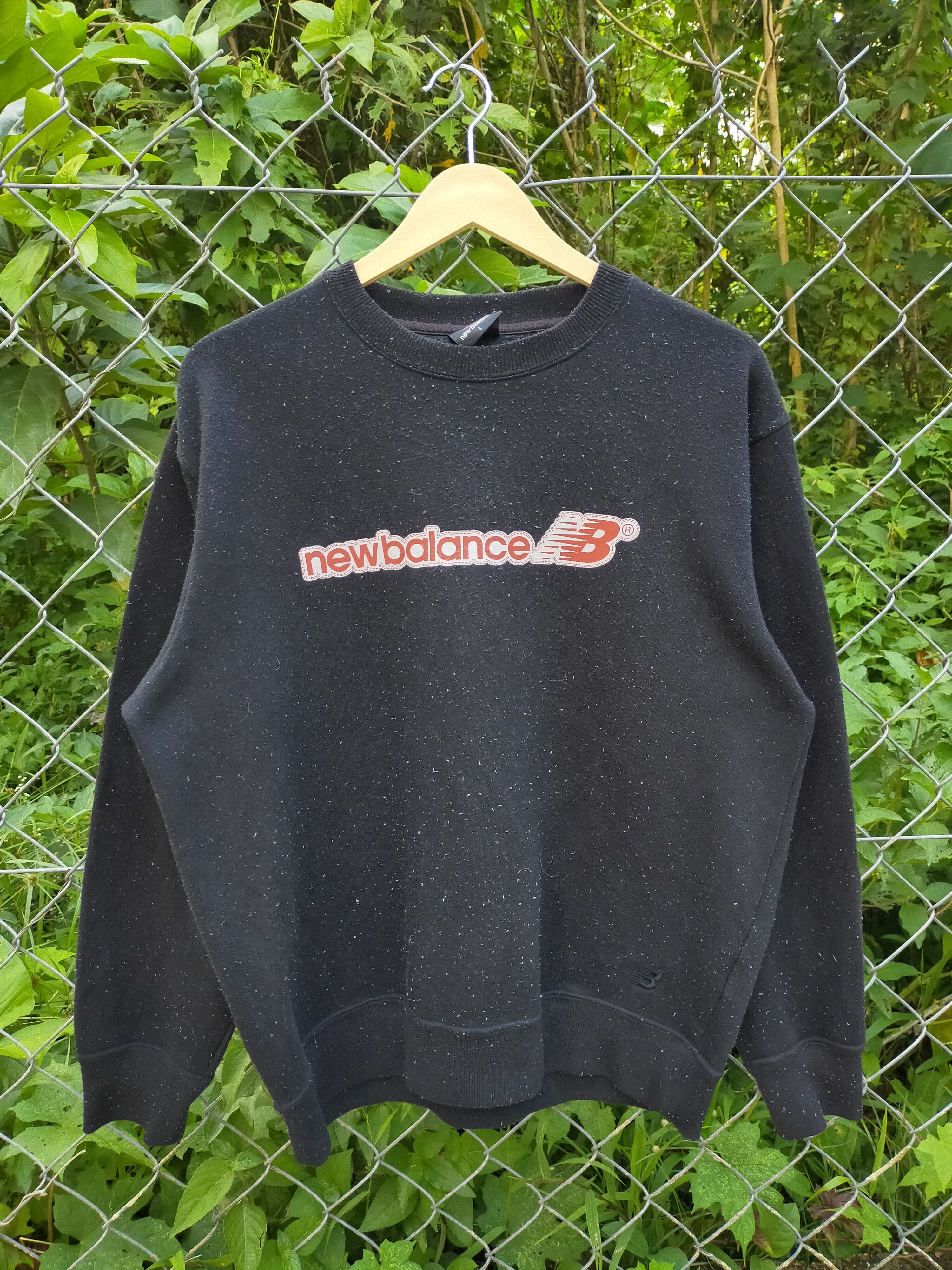 New Balance New Balance Spell Out Sweatshirt Size US L / EU 52-54 / 3 - 1 Thumbnail