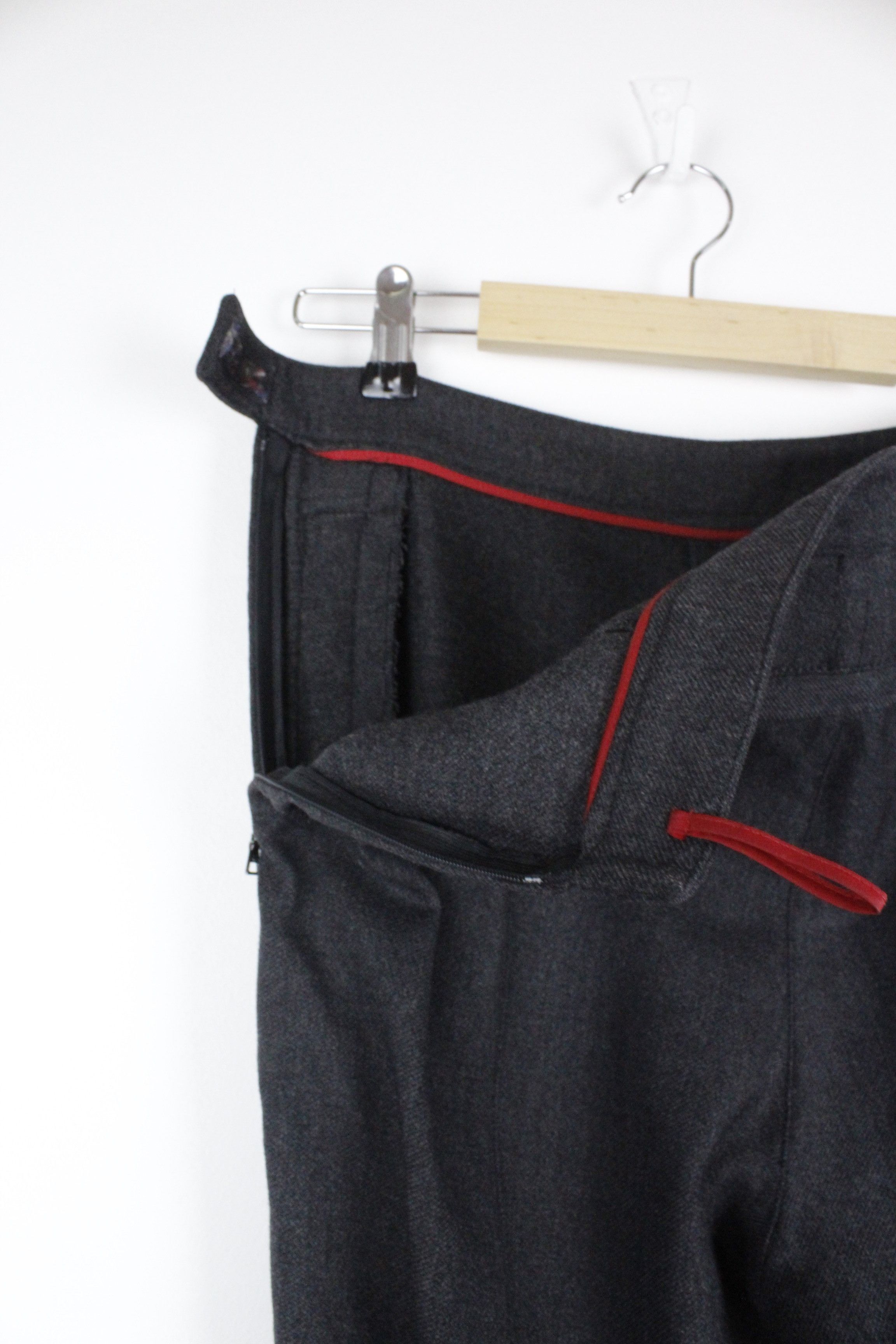 Prada Wmns Prada Red Logo Wool Zipper Sport Track Pants Trousers Size 27" / US 4 / IT 40 - 8 Thumbnail