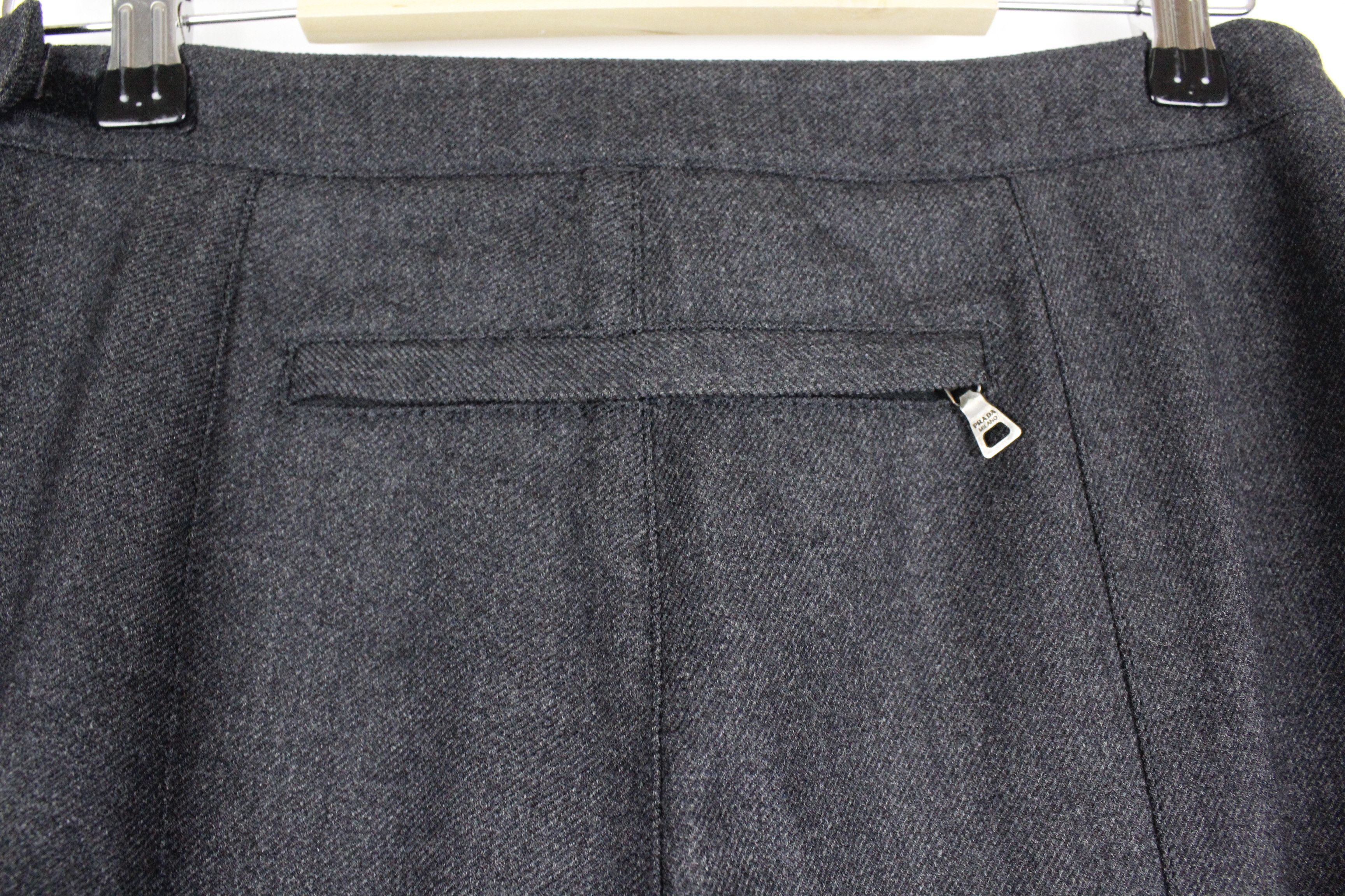 Prada Wmns Prada Red Logo Wool Zipper Sport Track Pants Trousers Size 27" / US 4 / IT 40 - 7 Thumbnail