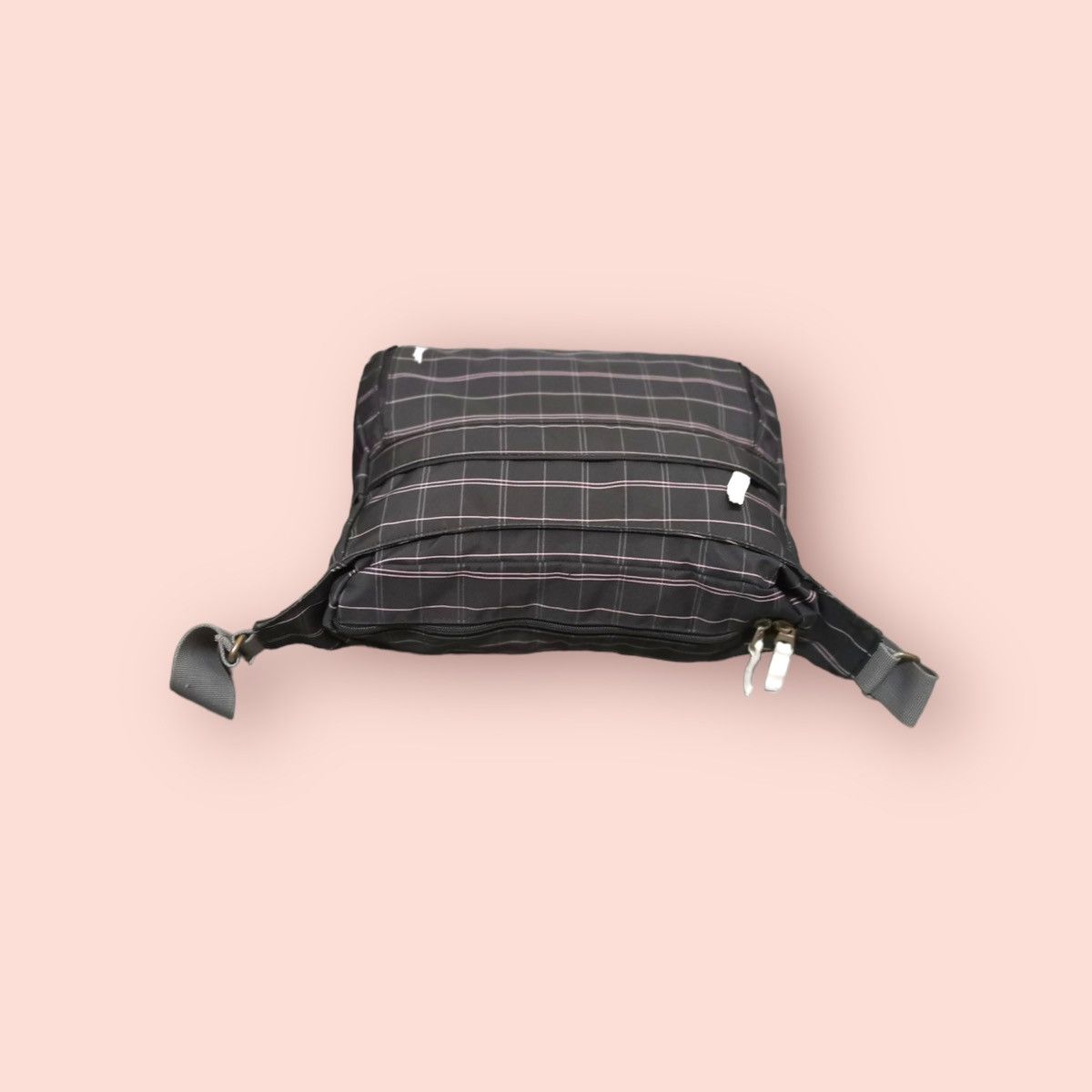 Japanese Brand × Urban Equipment EASTBOY CHECKERED BANANA CROSS BODY SLING Size ONE SIZE - 23 Thumbnail