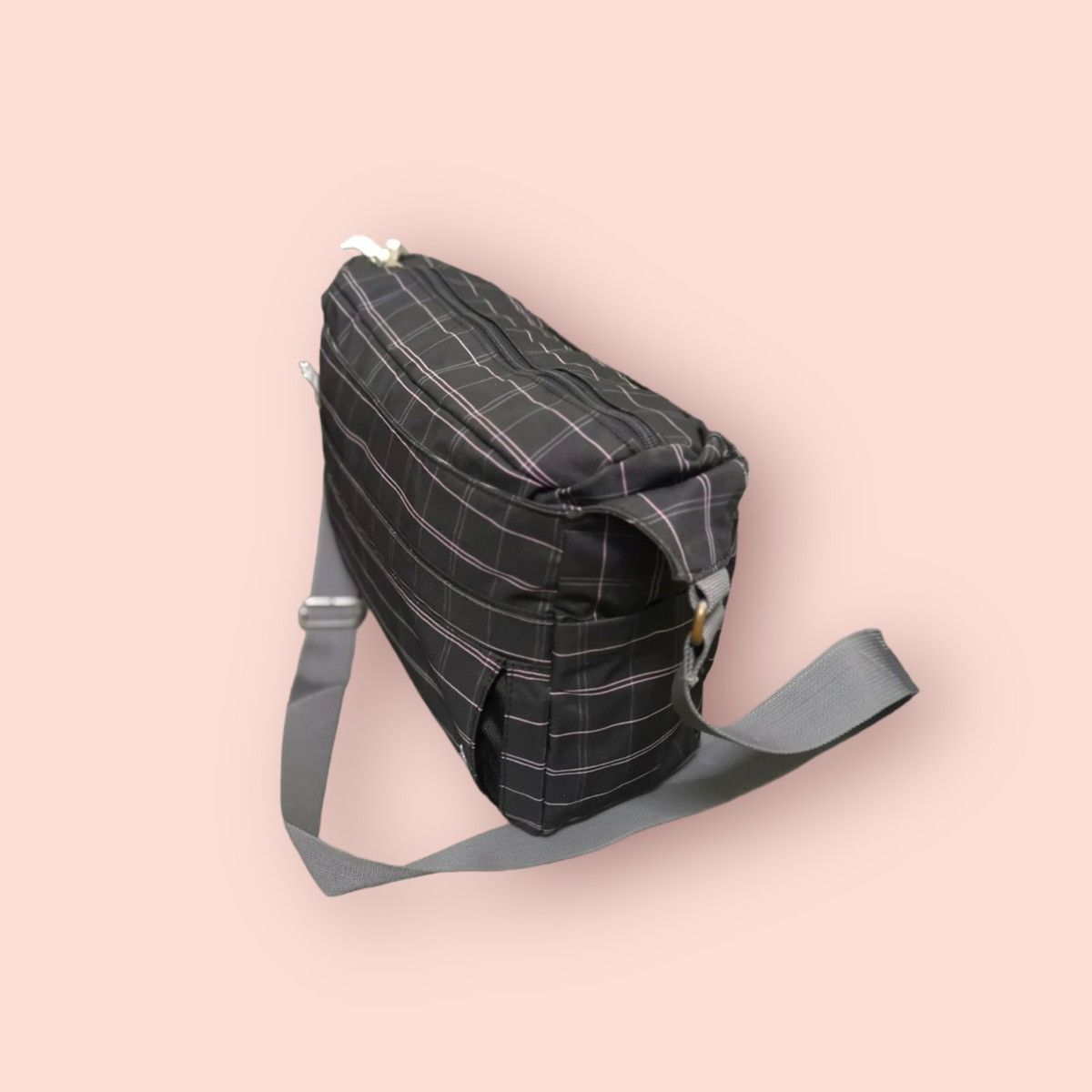 Japanese Brand × Urban Equipment EASTBOY CHECKERED BANANA CROSS BODY SLING Size ONE SIZE - 25 Thumbnail