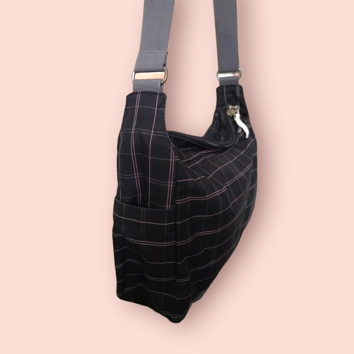 Japanese Brand × Urban Equipment EASTBOY CHECKERED BANANA CROSS BODY SLING Size ONE SIZE - 12 Thumbnail