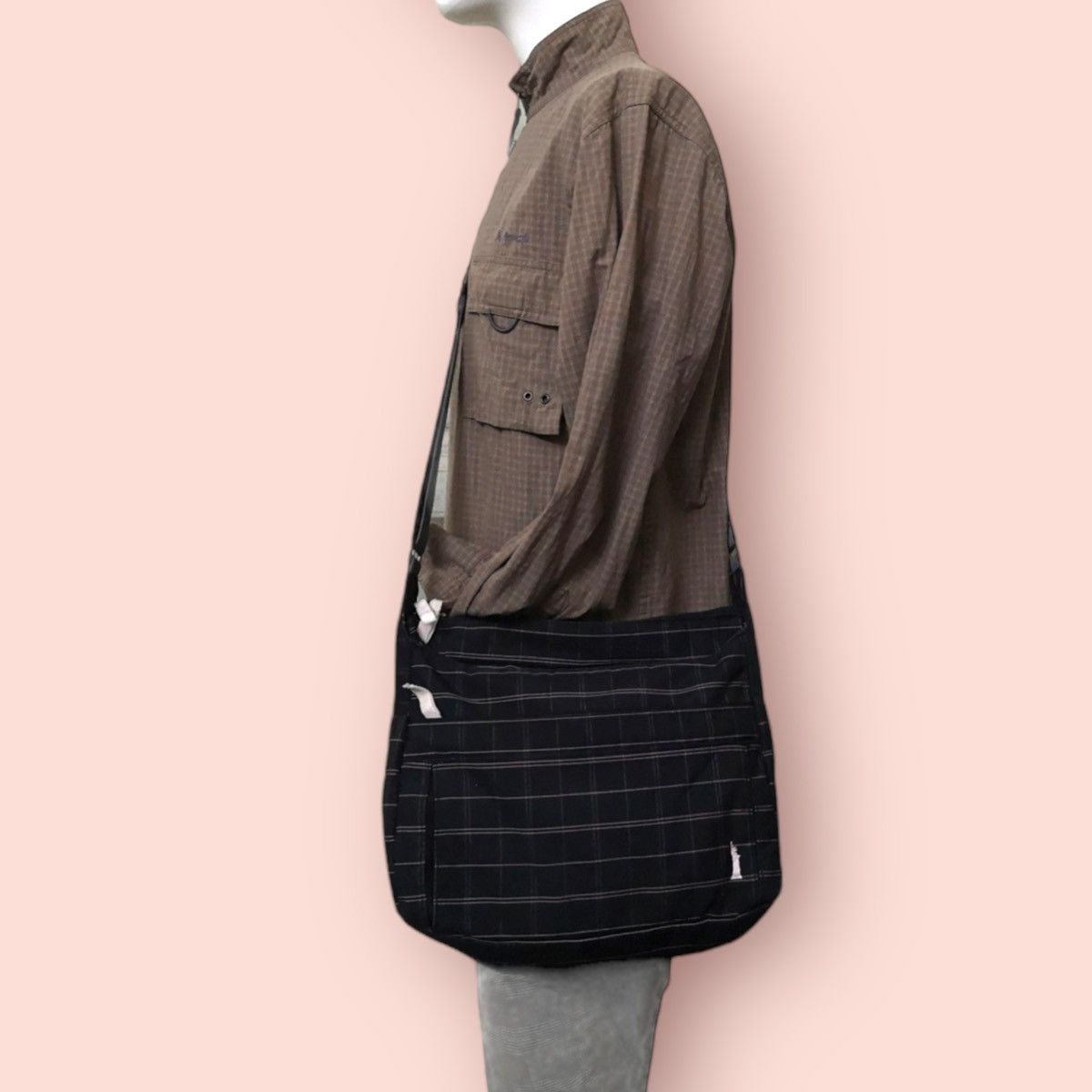 Japanese Brand × Urban Equipment EASTBOY CHECKERED BANANA CROSS BODY SLING Size ONE SIZE - 2 Thumbnail