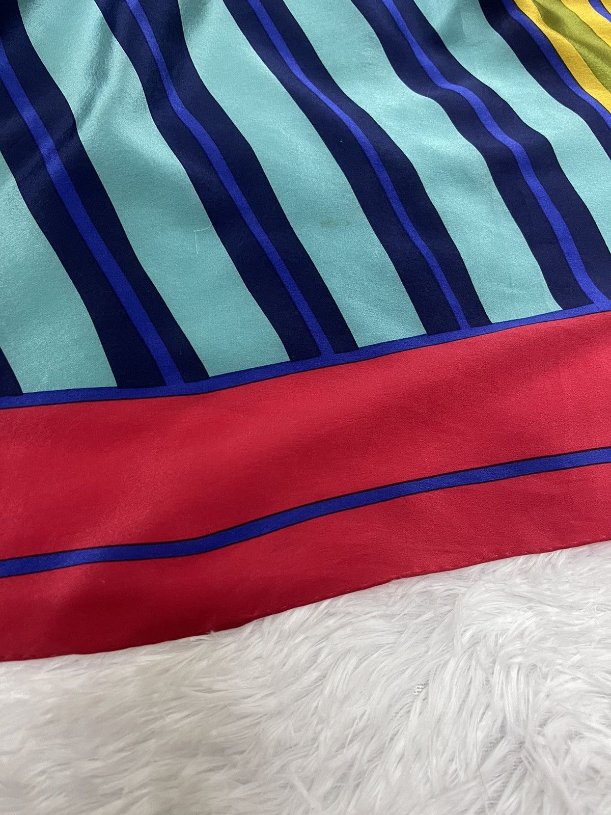 Vintage Vintage PerSpook Paris Silk Scarves Big Logo Size ONE SIZE - 13 Thumbnail