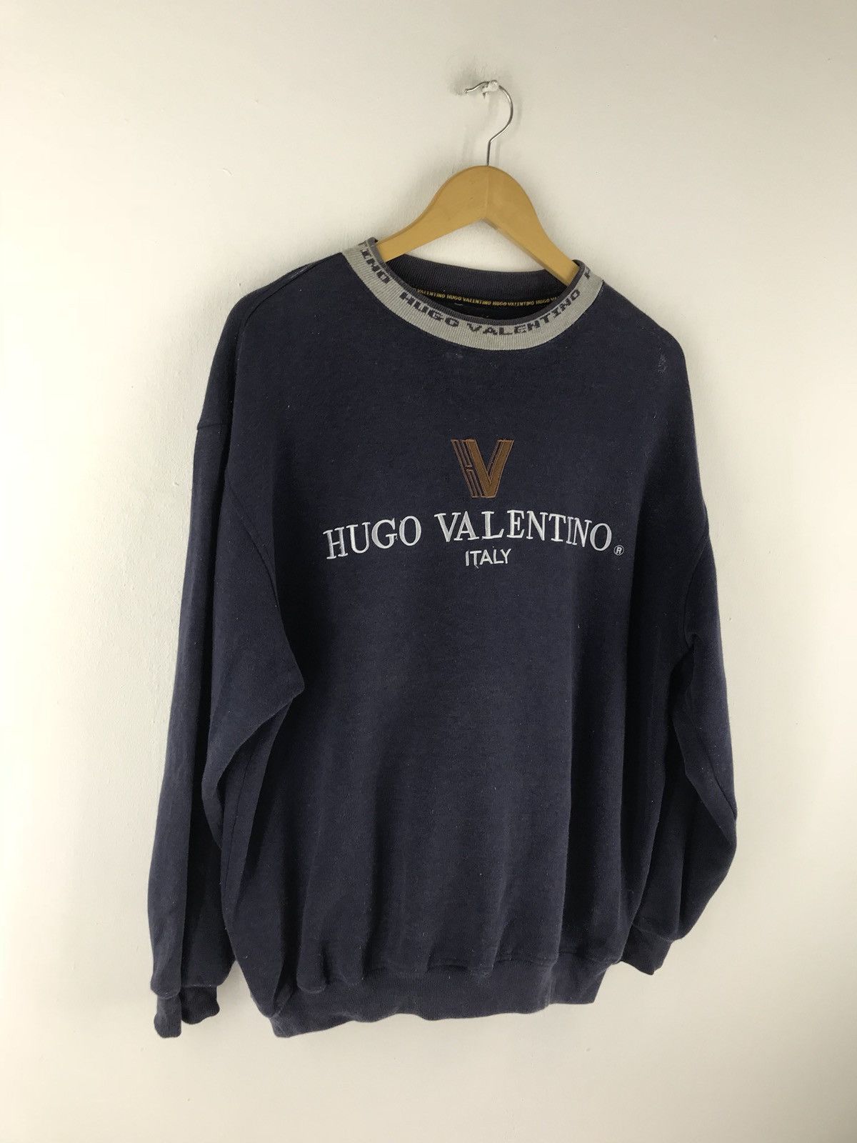 Valentino 🔔 🔥FINAL DROP🔥 Hugo Valentino Italy Embroidery Spell Out Size US L / EU 52-54 / 3 - 4 Thumbnail