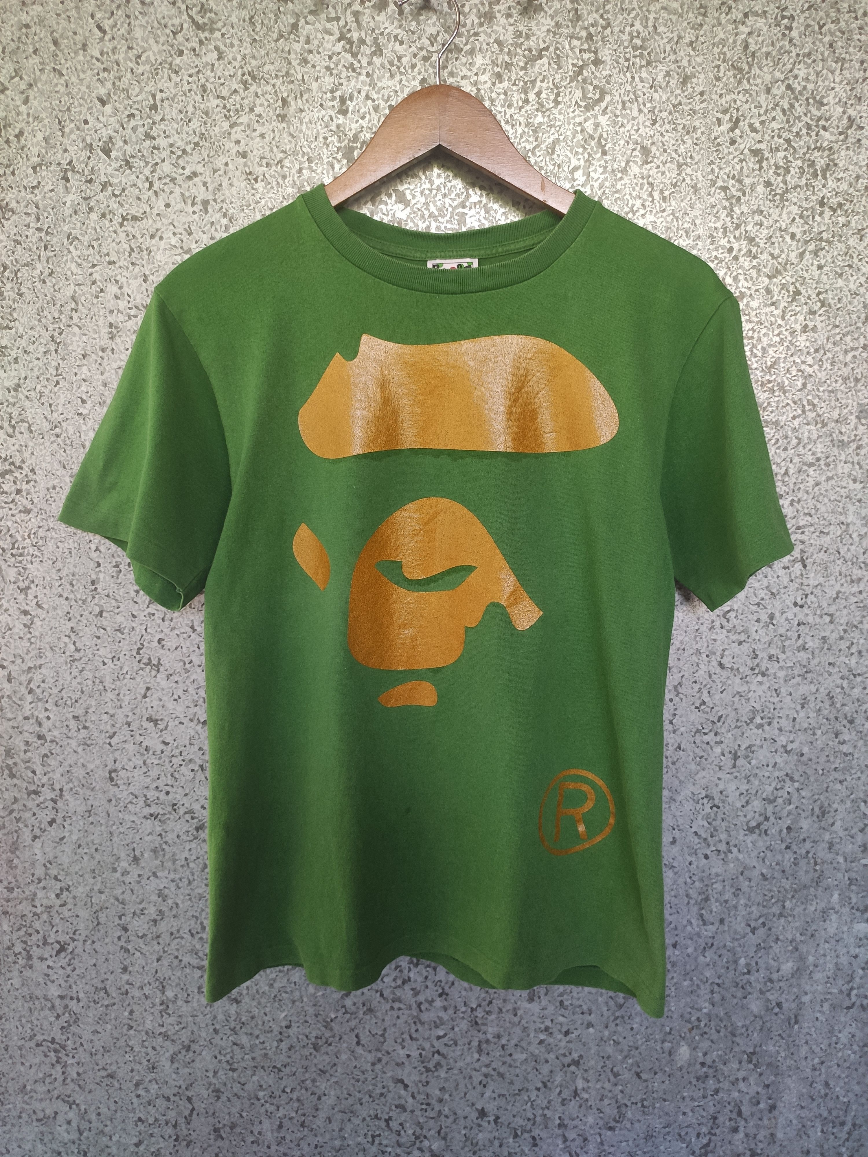 Pre-owned Bape By Bathing Ape T Shirt In Green