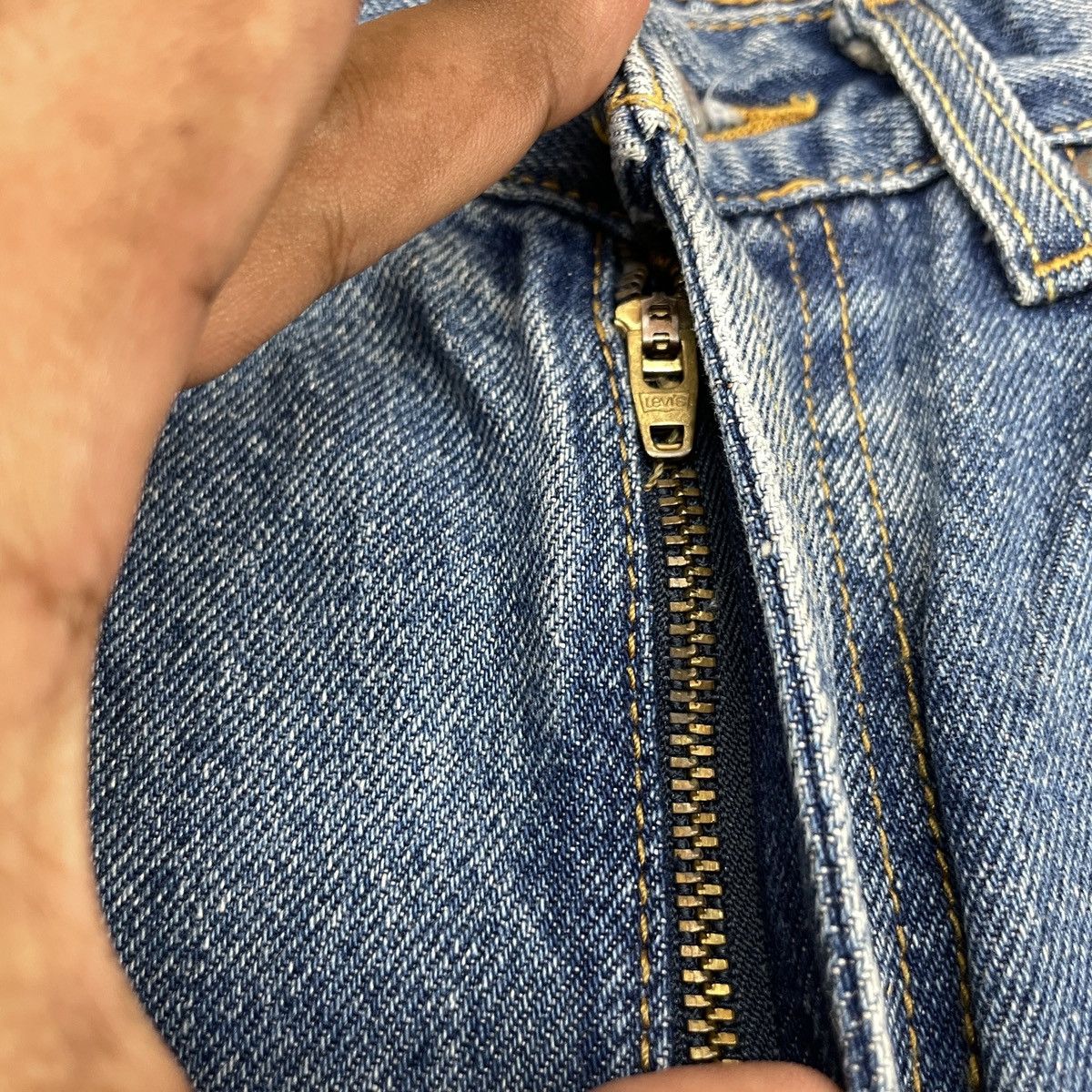 Levi's × Vintage Vintage Levi's 550 Wide Faded jeans - wc 260 Size US 29 - 6 Thumbnail