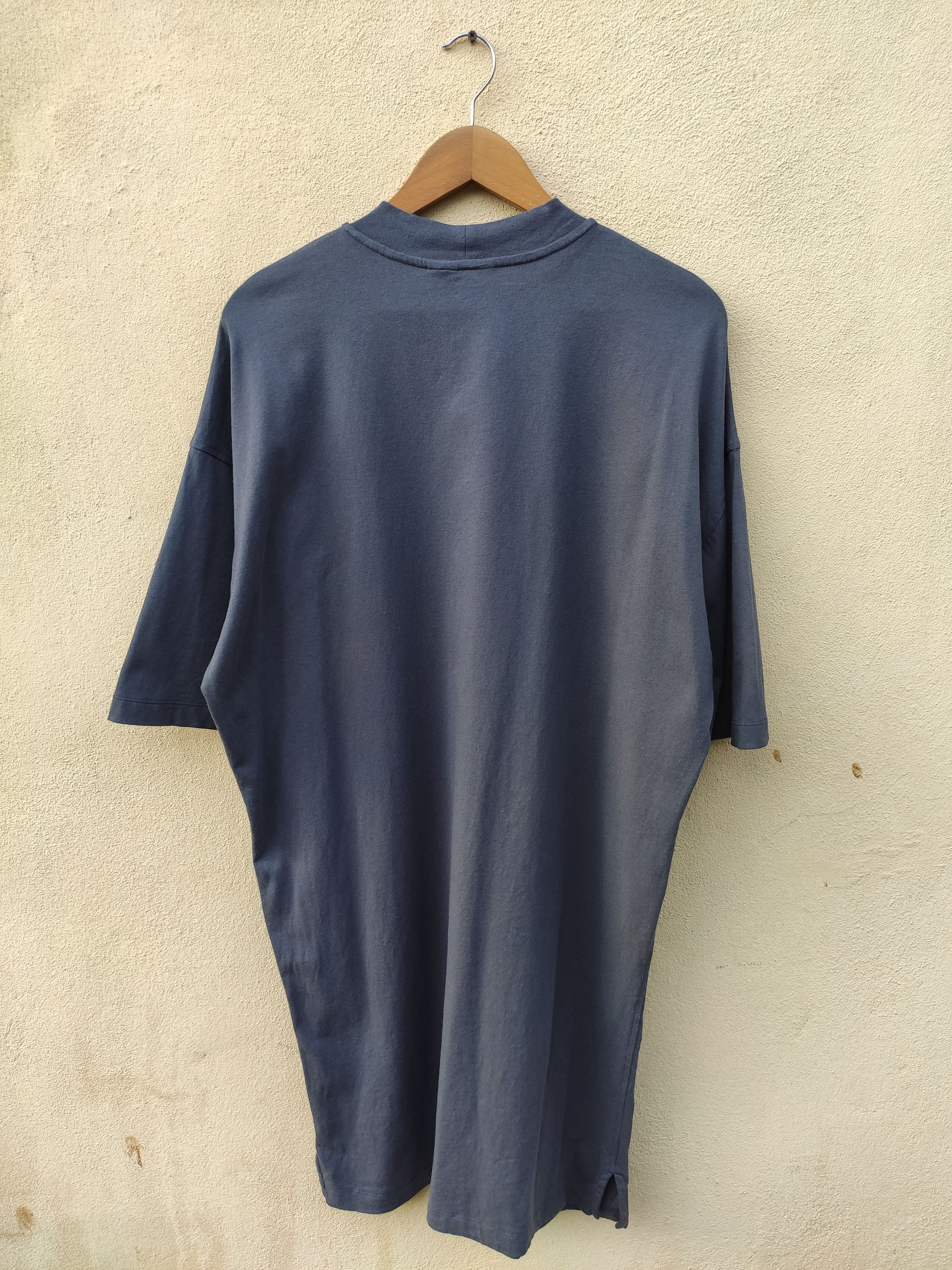 Undercover × Uniqlo Undercover Uniqlo t shirt long shirt Size US M / EU 48-50 / 2 - 3 Thumbnail