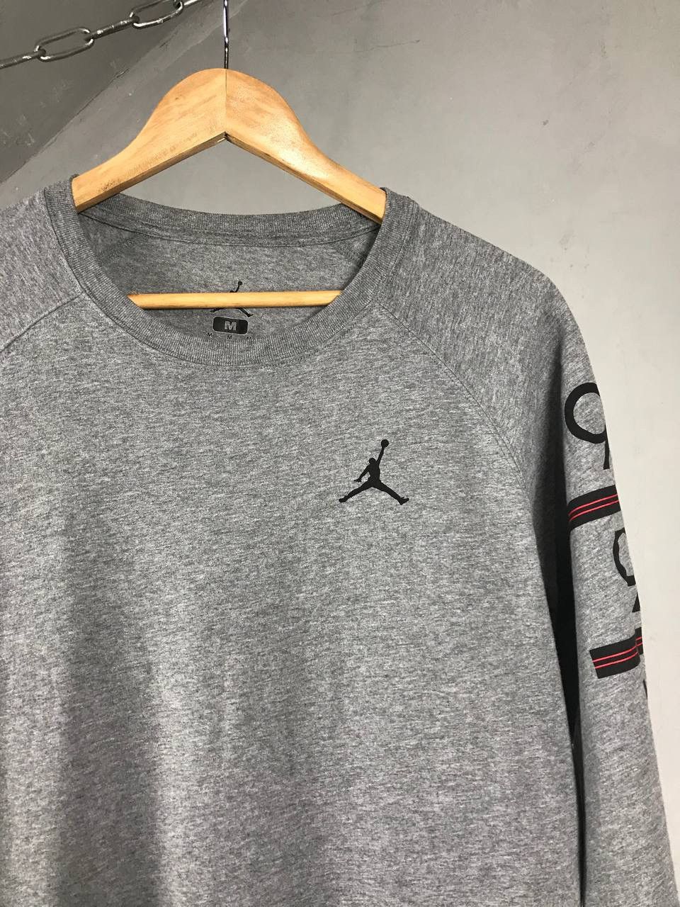 Jordan Brand Jordan streetwear luxury sportwear longsleeve Size US M / EU 48-50 / 2 - 2 Thumbnail