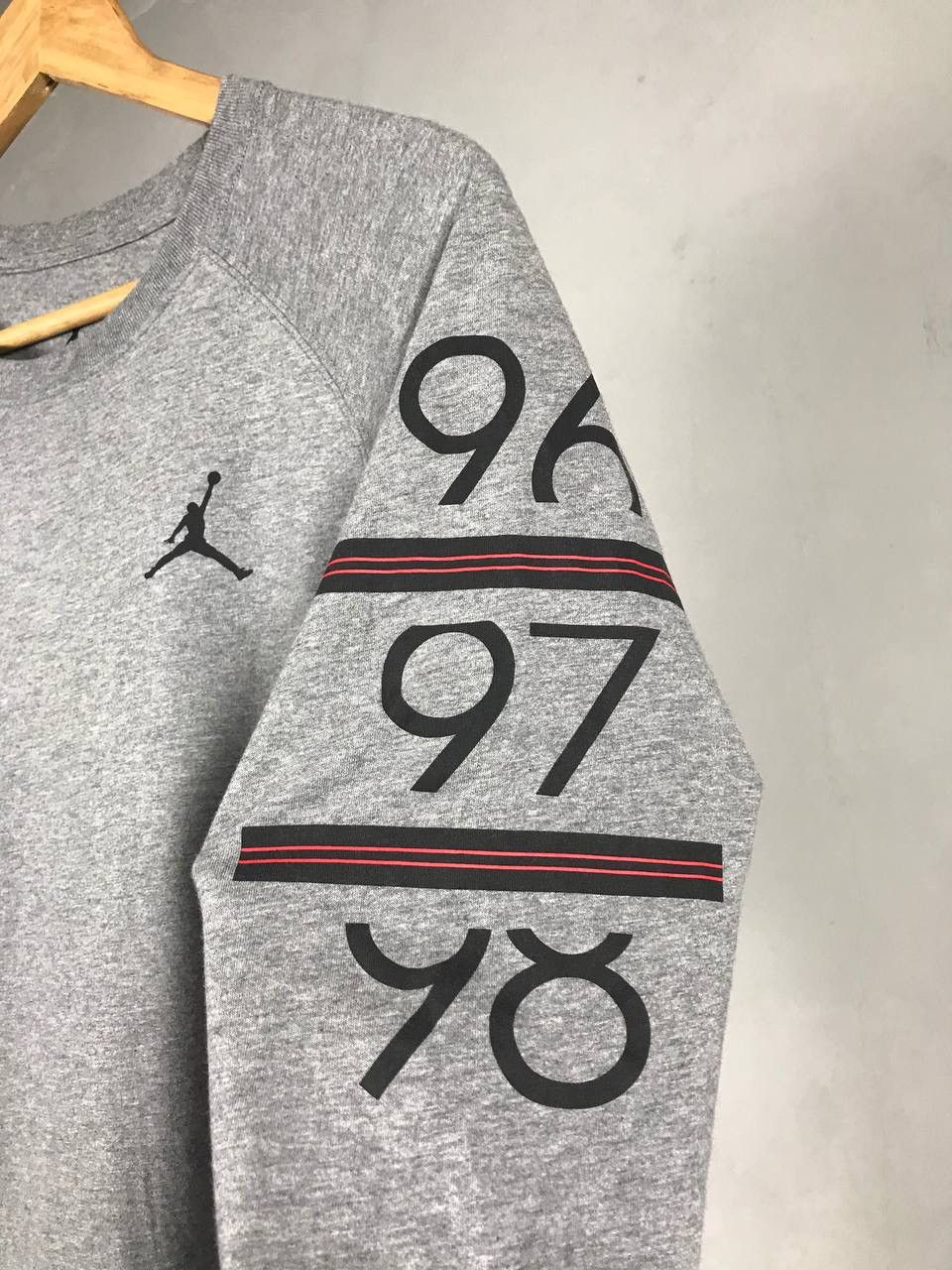 Jordan Brand Jordan streetwear luxury sportwear longsleeve Size US M / EU 48-50 / 2 - 3 Thumbnail