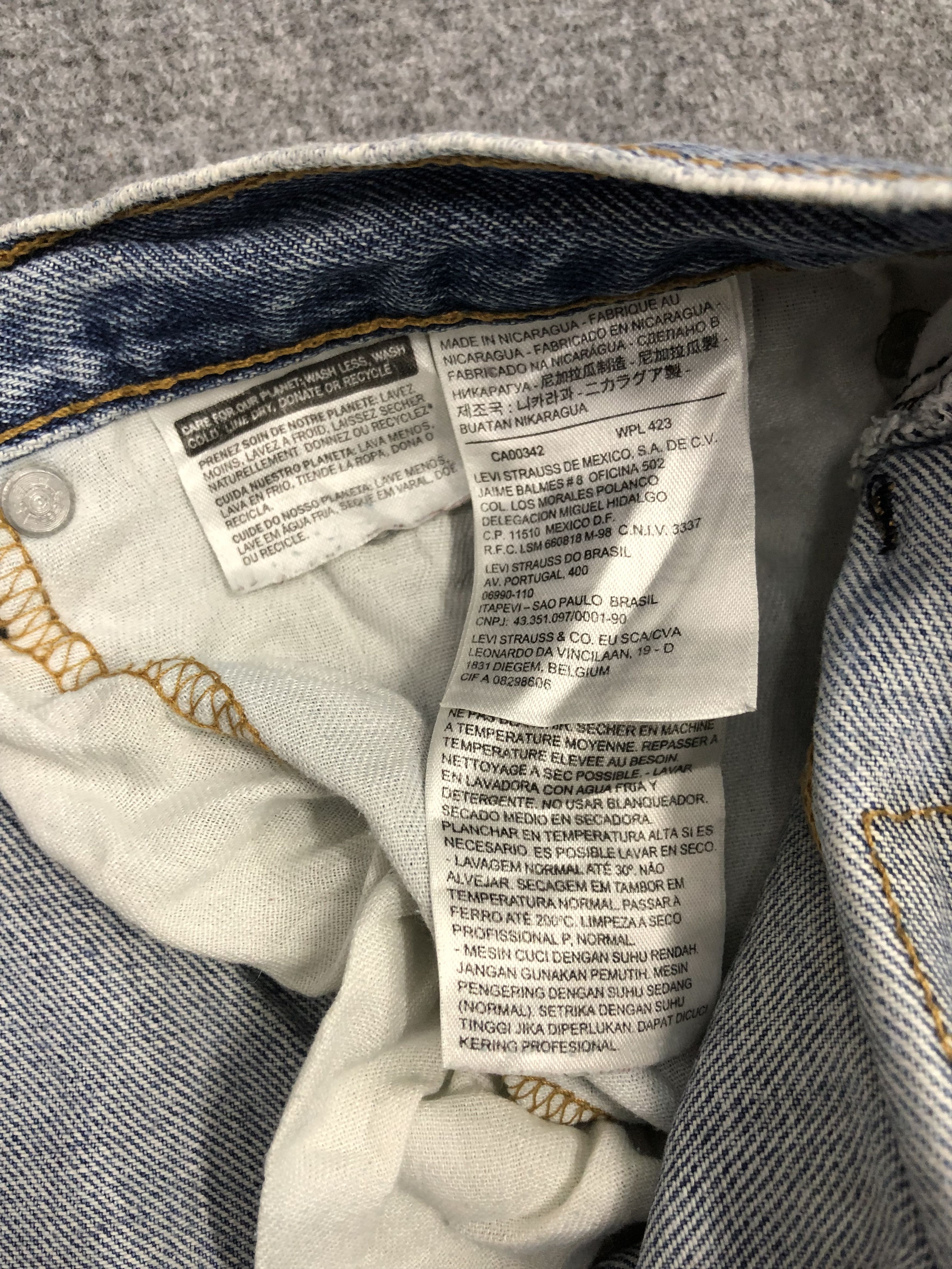 Levi's × Vintage Vintage Levis 550 Faded Blue Baggy Jeans Size US 42 / EU 58 - 12 Thumbnail
