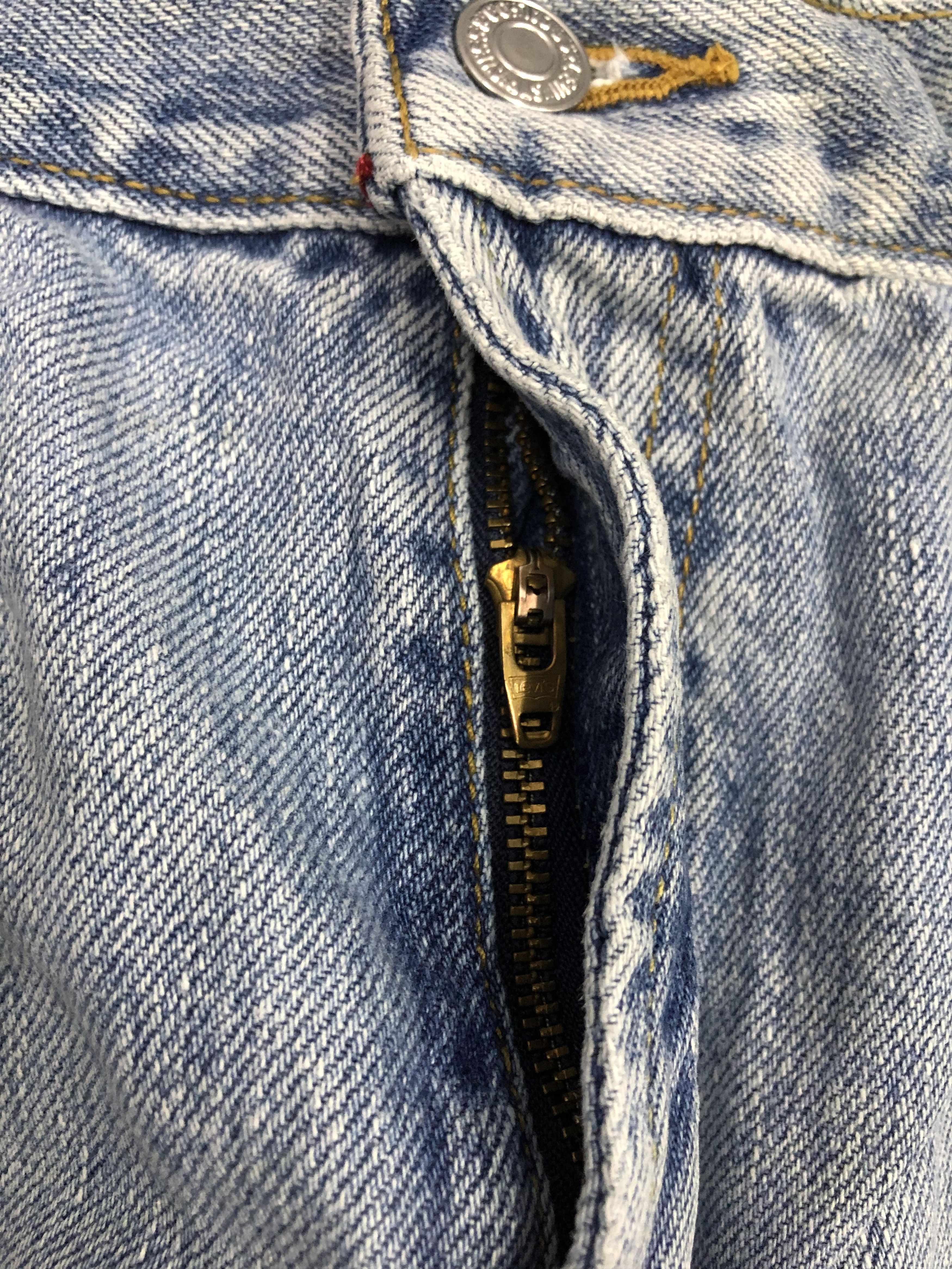 Levi's × Vintage Vintage Levis 550 Faded Blue Baggy Jeans DP1228 Size US 33 - 9 Thumbnail