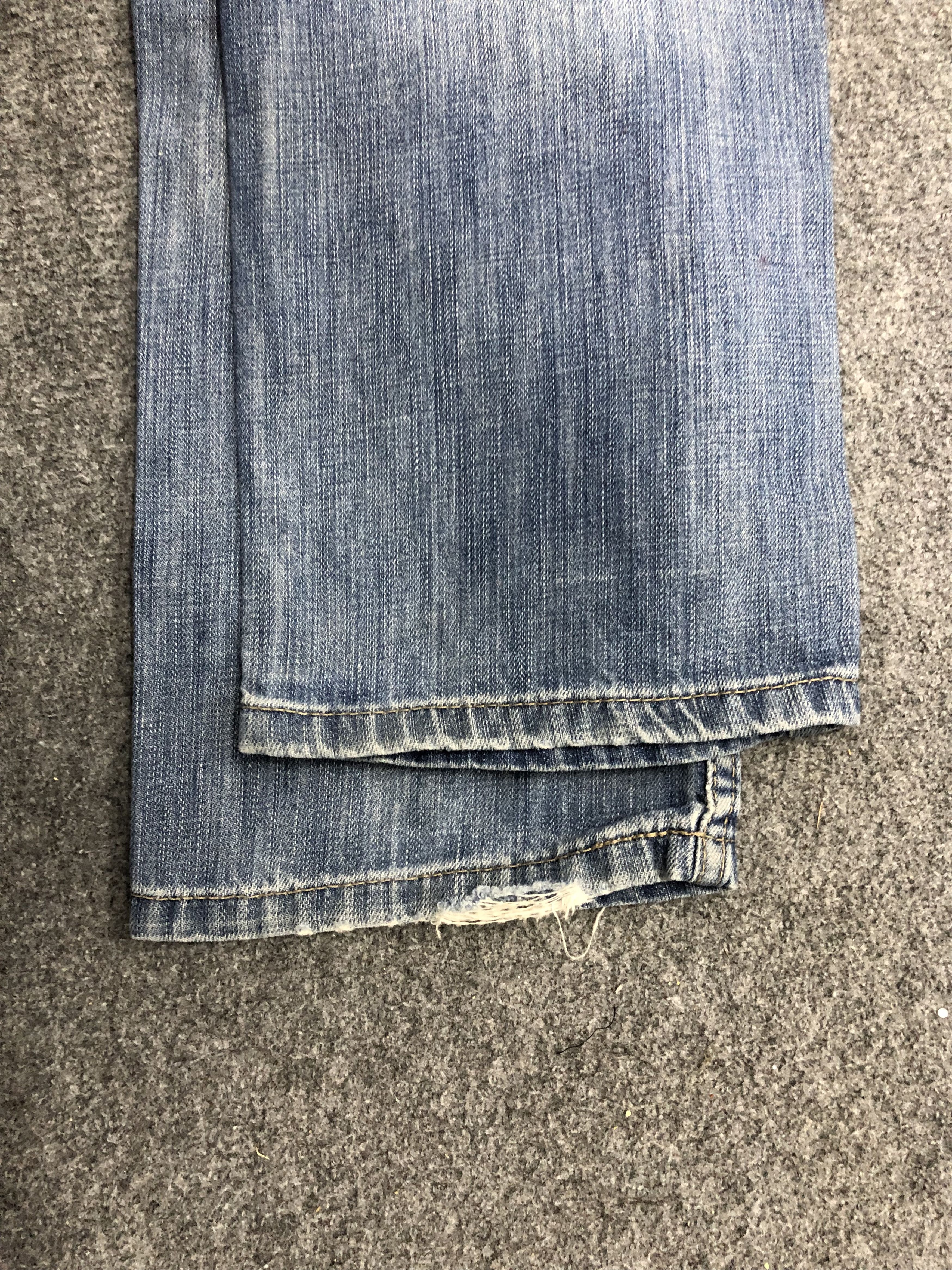 Levi's × Vintage Vintage Distressed Levis 505 Faded Blue Jeans DP1227 Size US 26 / EU 42 - 12 Thumbnail