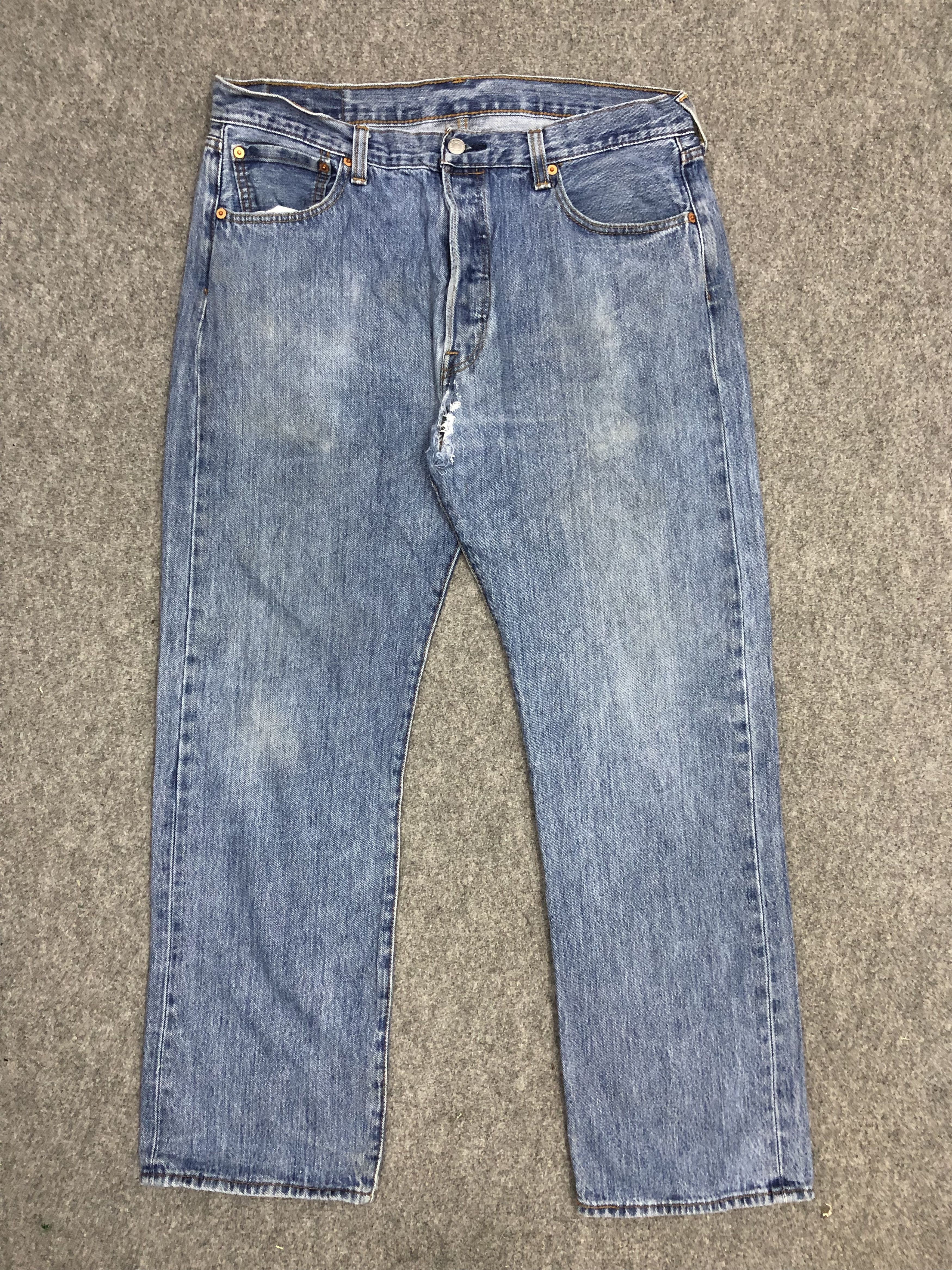 Vintage Levis 501 Faded Blue Jeans DP1240