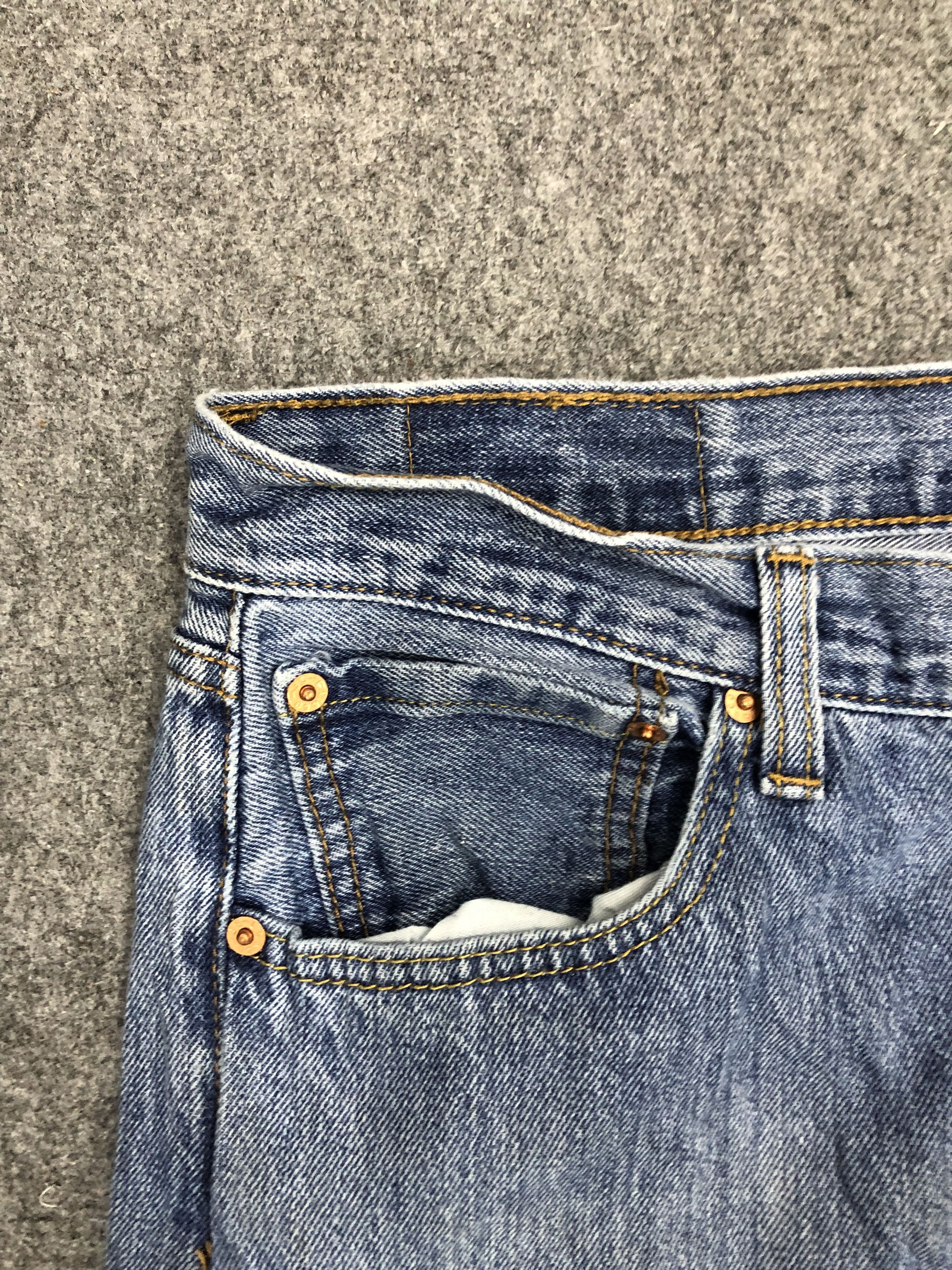 Vintage Levis 501 Faded Blue Jeans DP1240