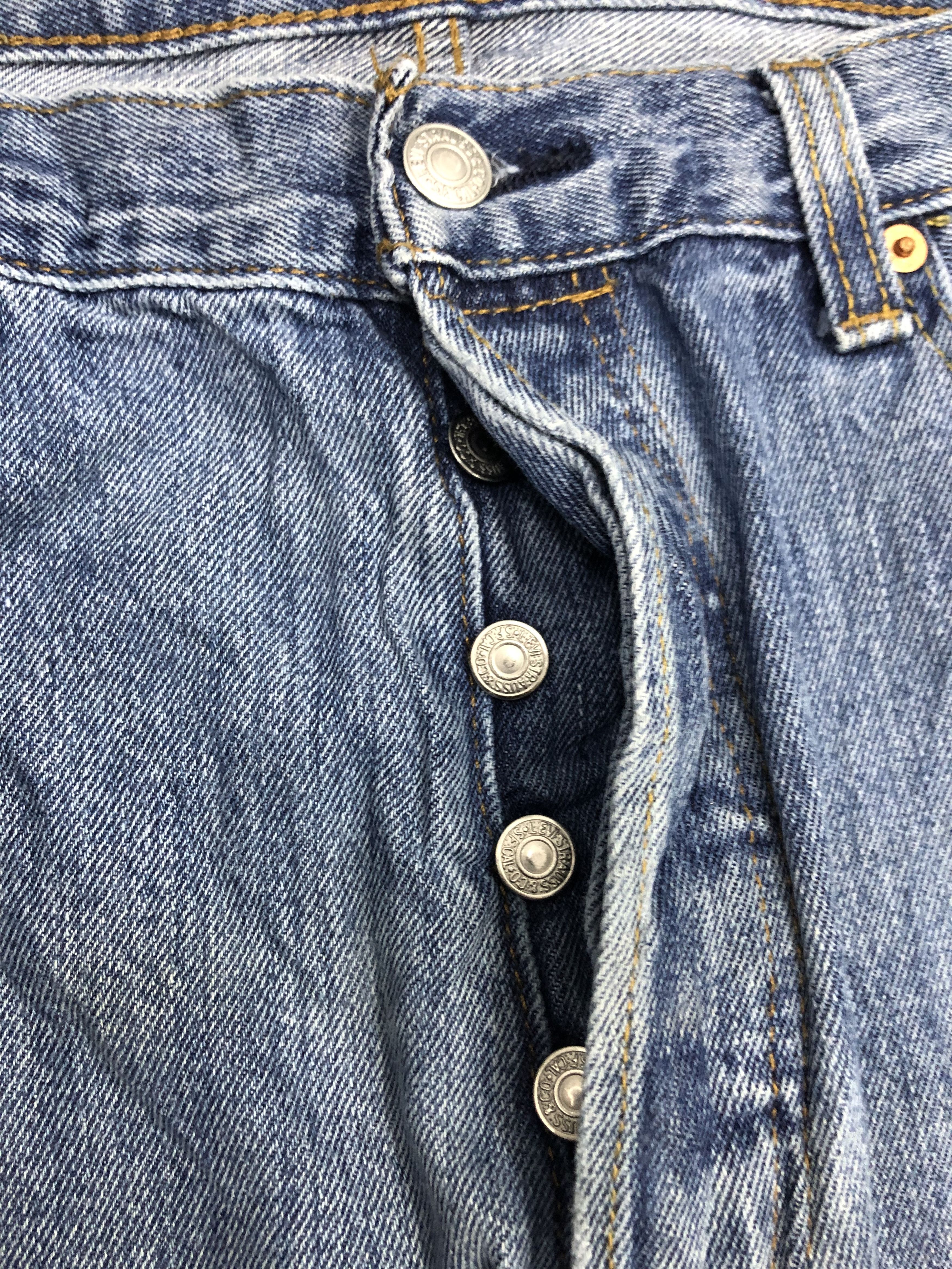 Vintage Levis 501 Faded Blue Jeans DP1240