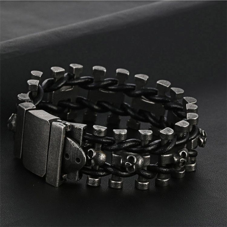 Jewelry 316L Stainless Steel Skull Bangle Bracelet Size ONE SIZE - 1 Thumbnail