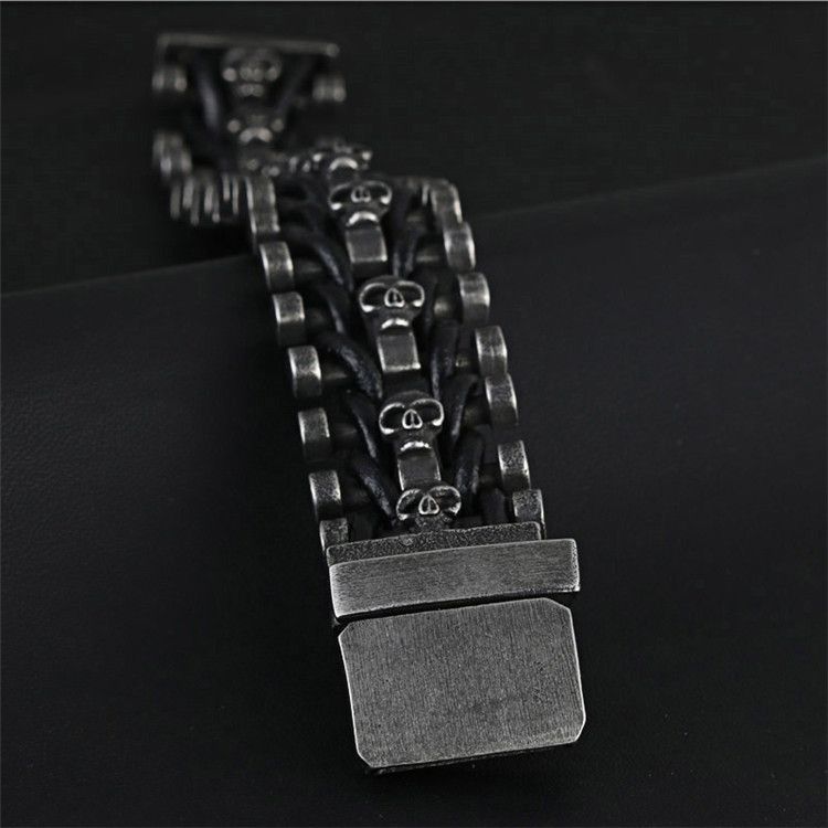 Jewelry 316L Stainless Steel Skull Bangle Bracelet Size ONE SIZE - 4 Thumbnail