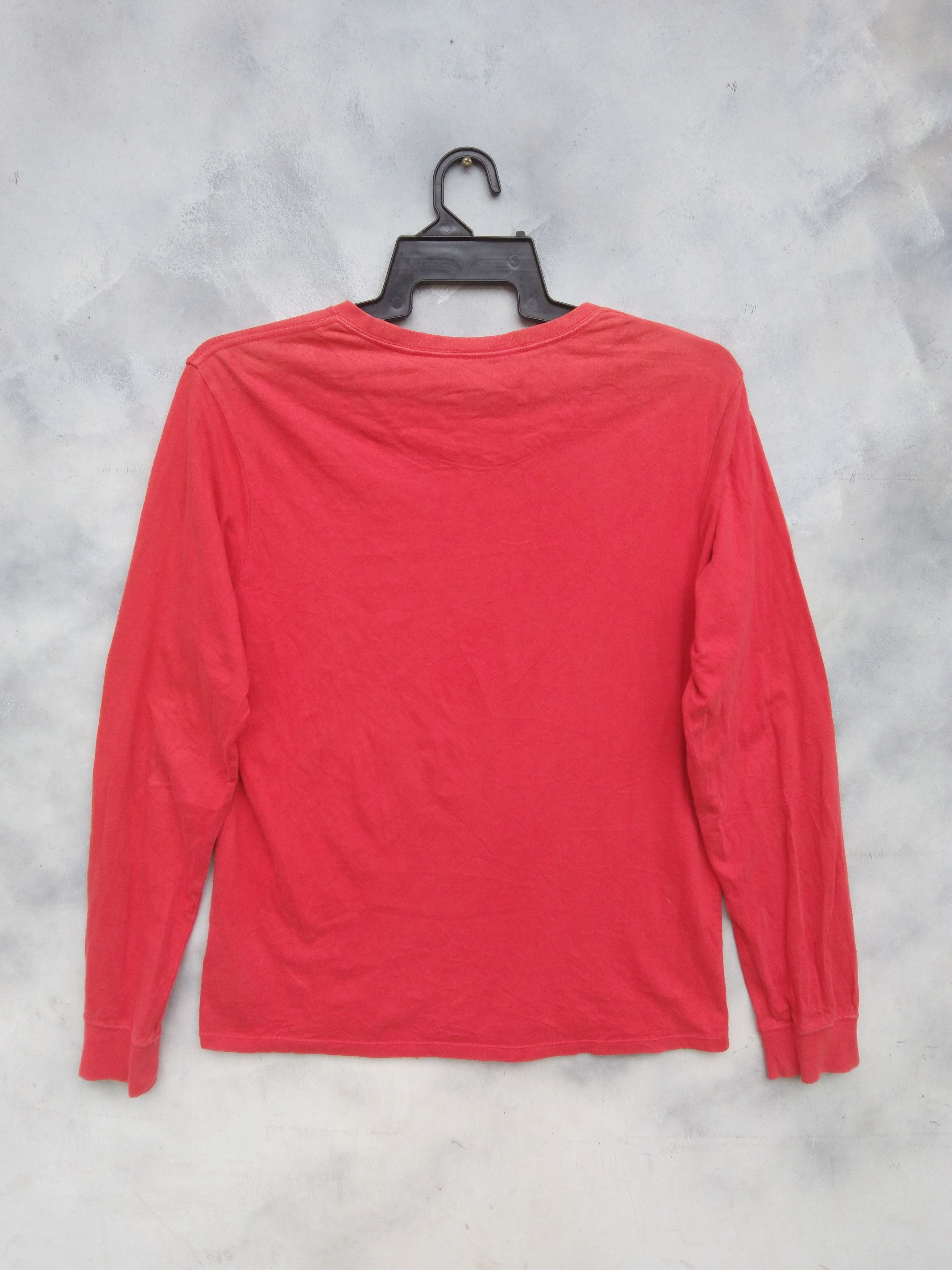 Nike Vintage Nike Big Logo Long Sleeve T Shirt Size US L / EU 52-54 / 3 - 2 Thumbnail