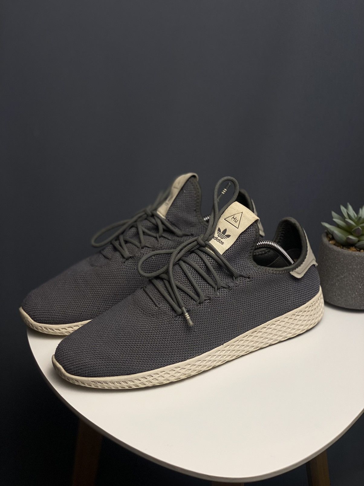 pharrell williams shoes on feet