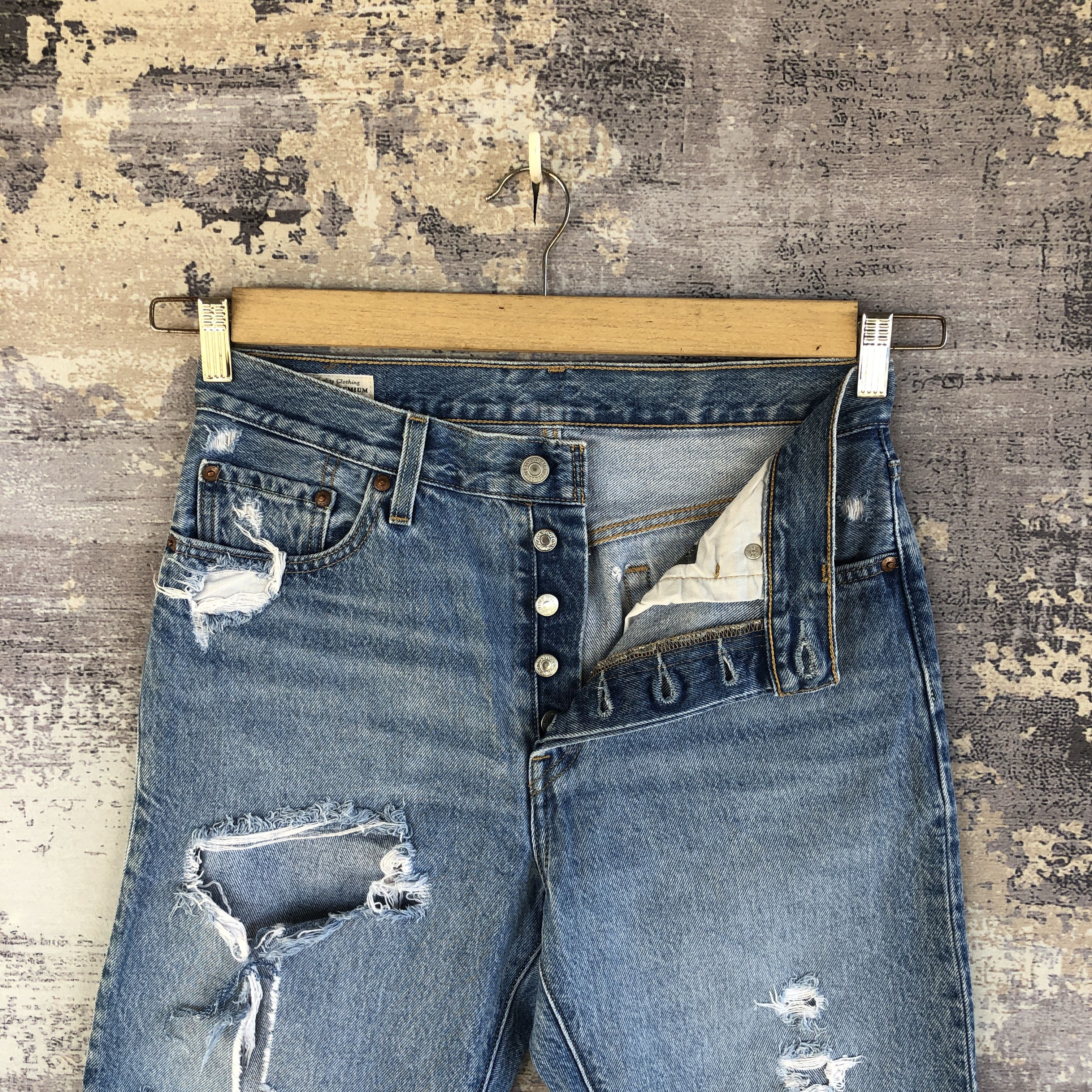 Levi's × Vintage Vintage Distressed Levis 501 Jeans Levi's Faded Blue Denim Size US 30 / EU 46 - 8 Thumbnail