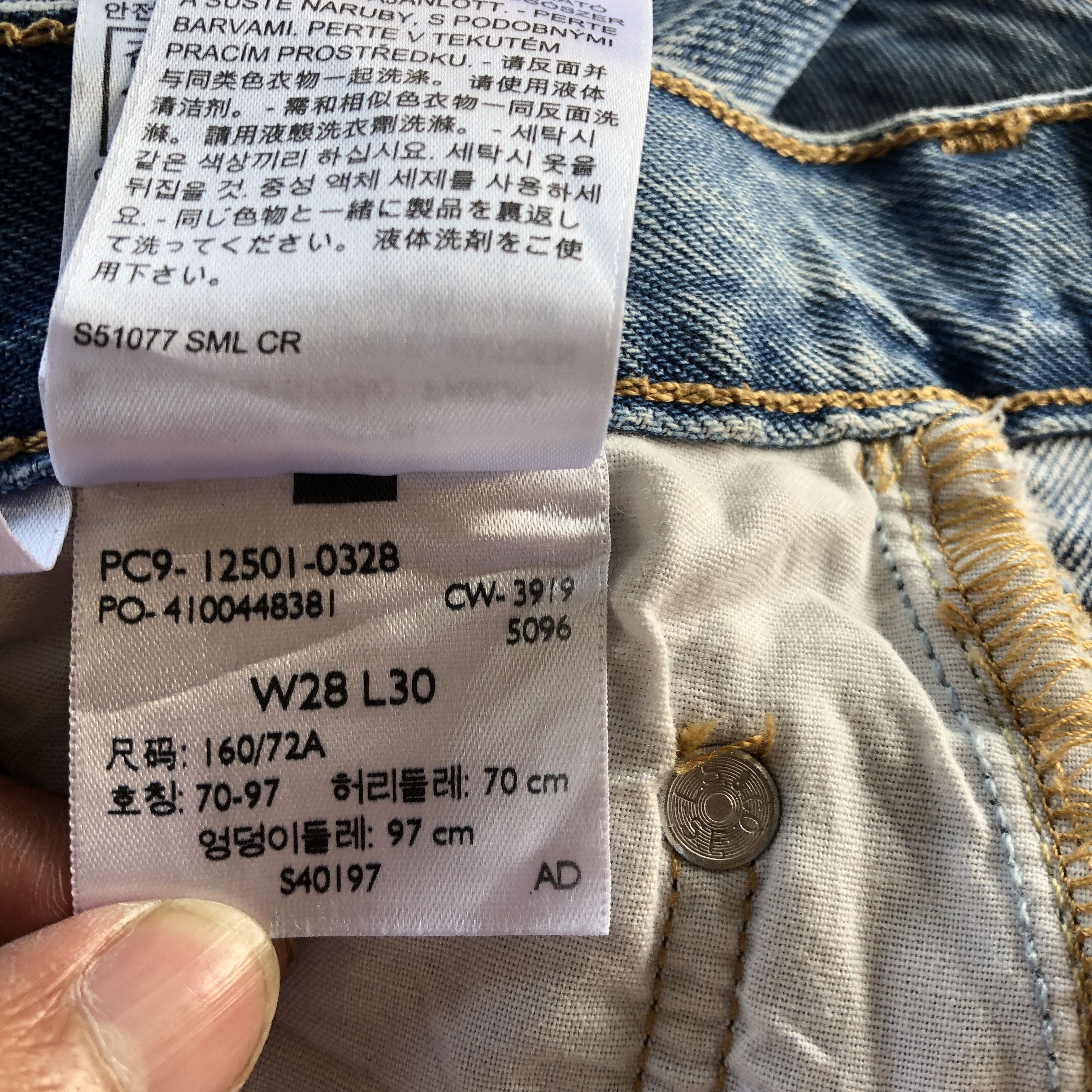 Levi's × Vintage Vintage Distressed Levis 501 Jeans Levi's Faded Blue Denim Size US 30 / EU 46 - 11 Thumbnail