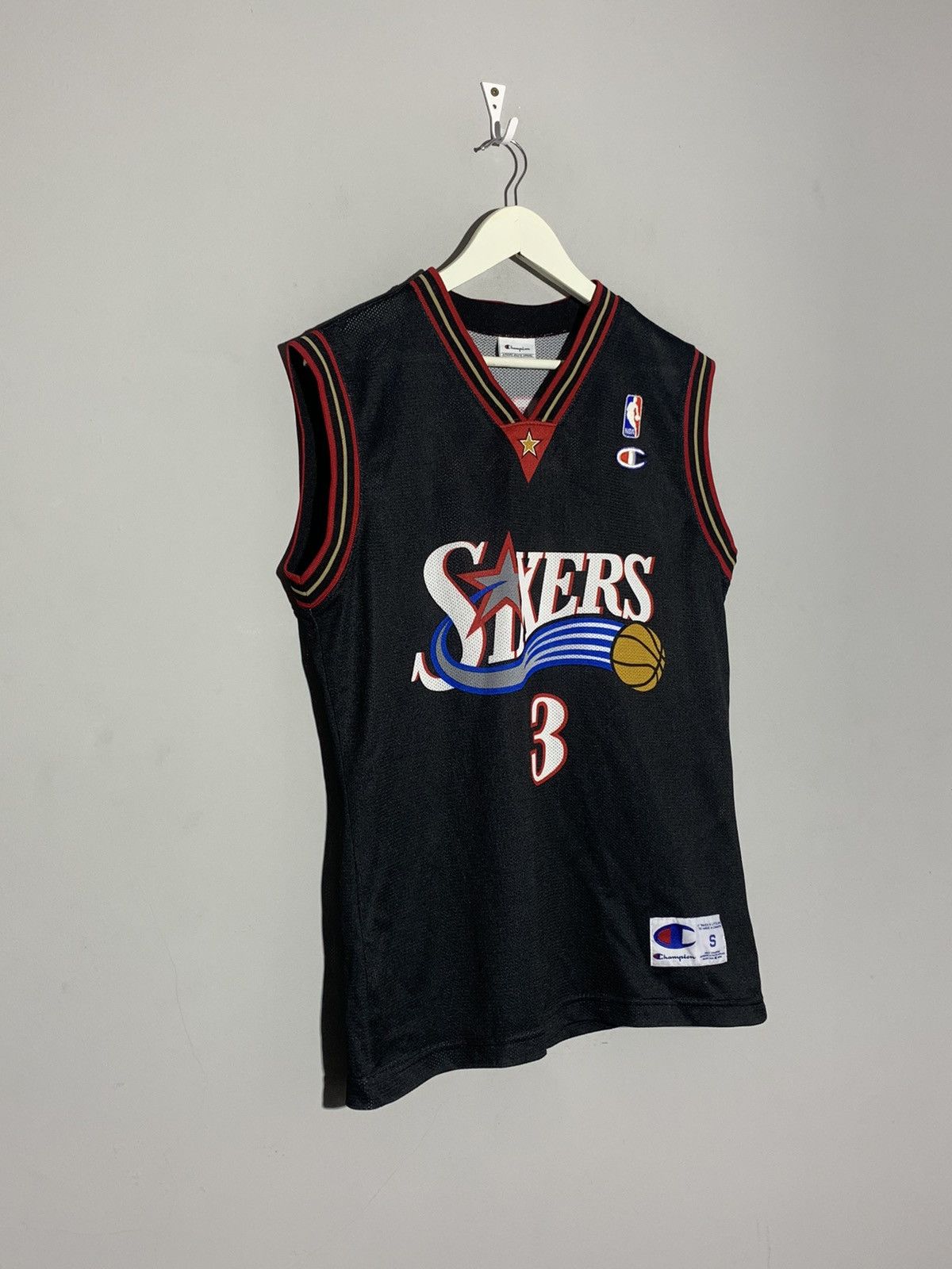 Champion × NBA #3 Allen Iverson Philadelphia NBA Y2k Streetwear Jersey Size US S / EU 44-46 / 1 - 3 Thumbnail