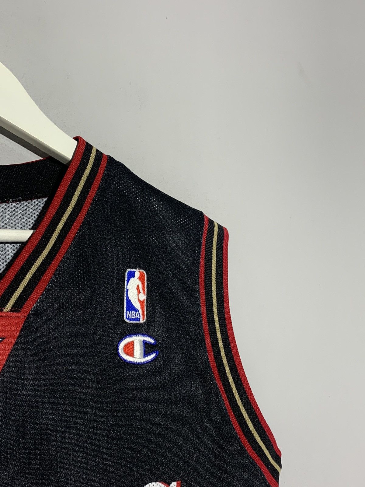 Champion × NBA #3 Allen Iverson Philadelphia NBA Y2k Streetwear Jersey Size US S / EU 44-46 / 1 - 5 Thumbnail