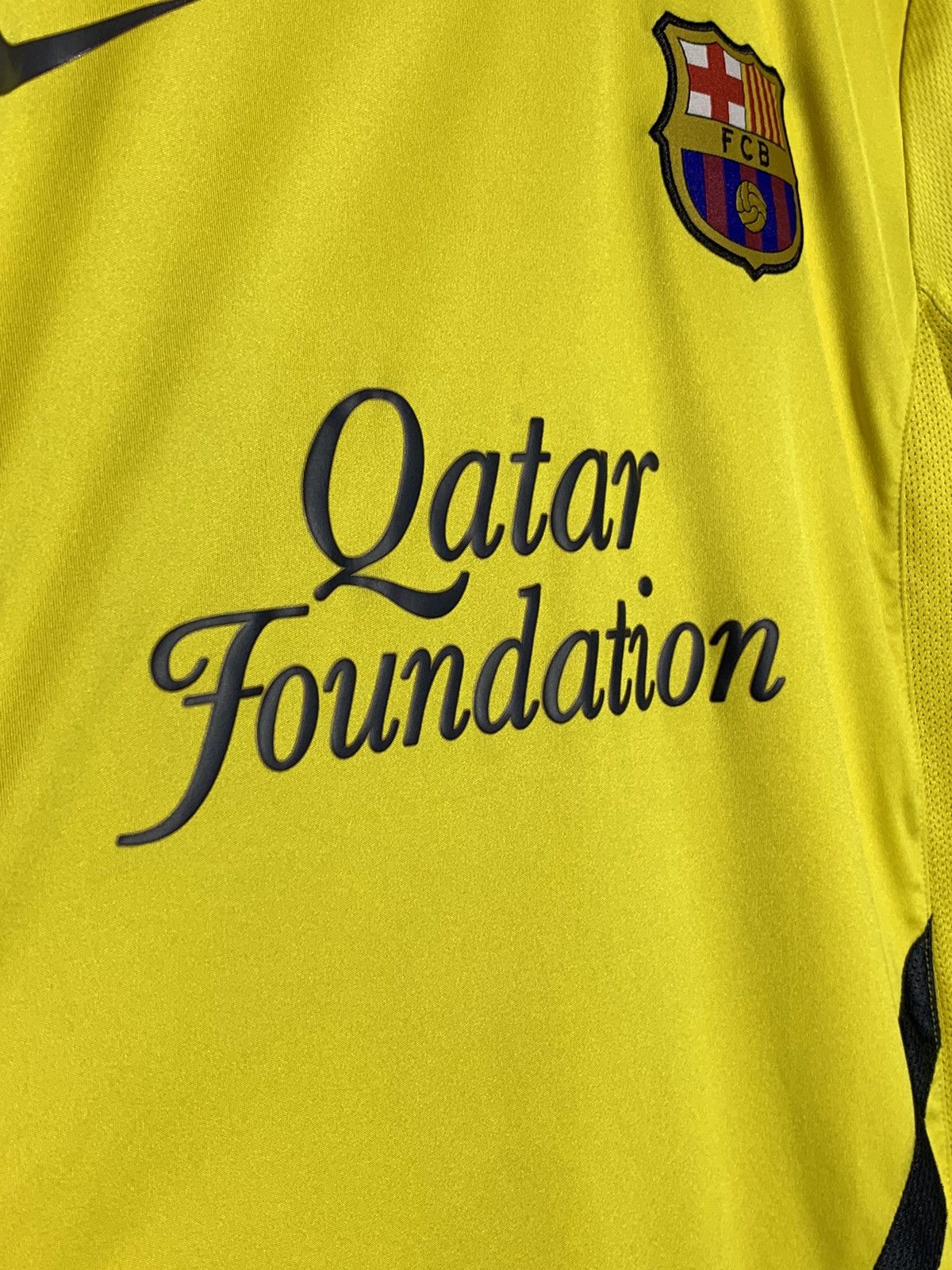 Nike F.C Barcelona Nike Y2k Streetwear Football shirt Size US M / EU 48-50 / 2 - 5 Thumbnail